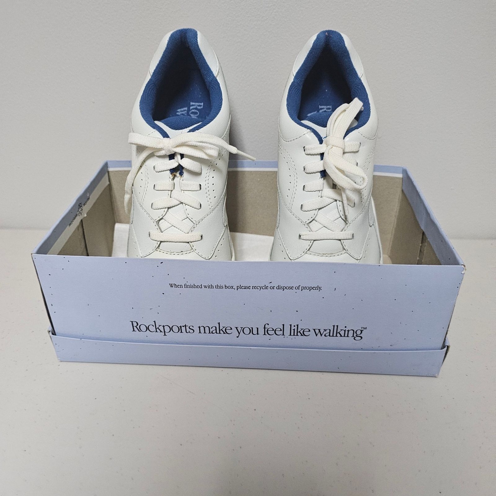 Rockport NWB Women's Rockport W7334 Pro Walker Sneakers size 9 Size US 9 / IT 39 - 7 Thumbnail