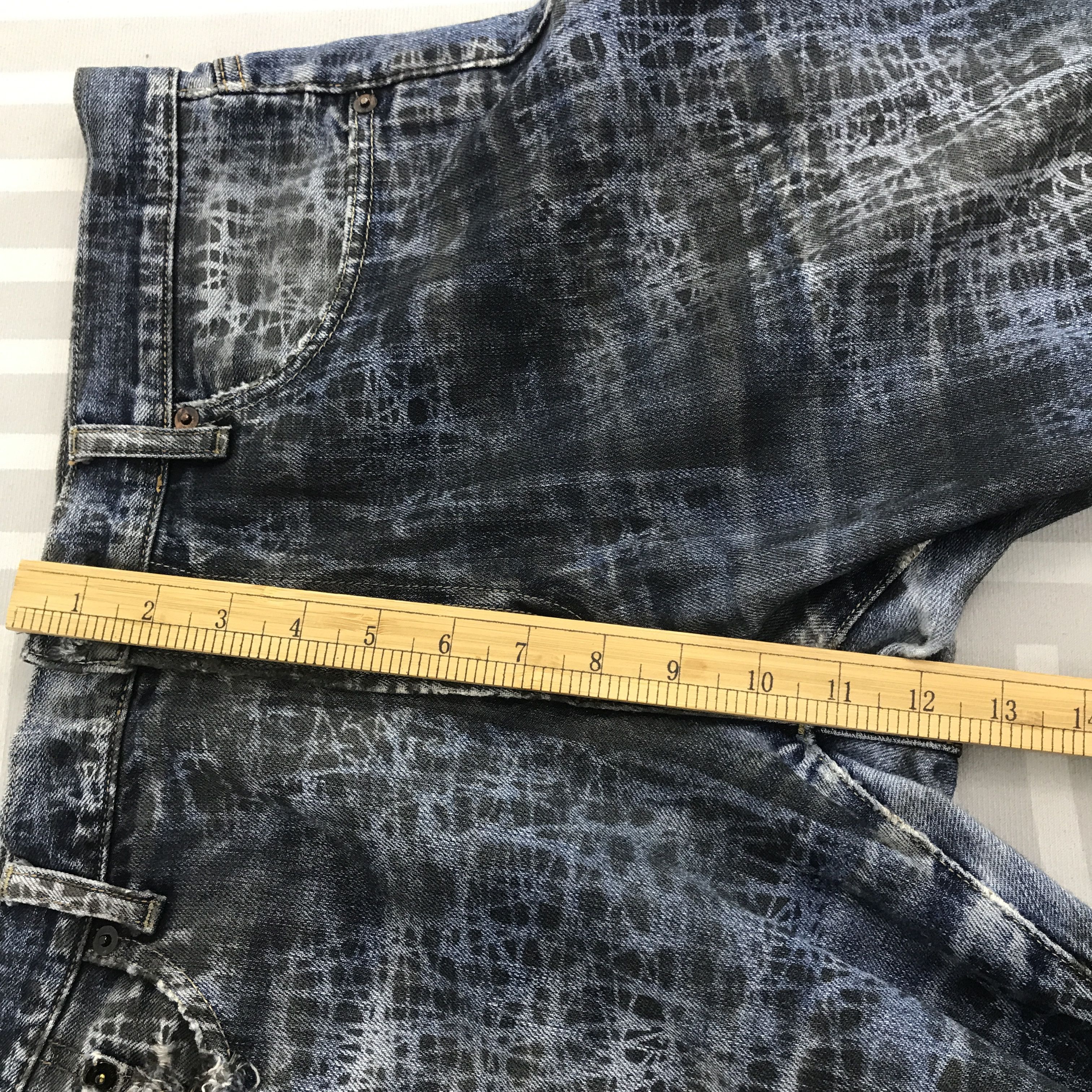 Japanese Brand × Jun Takahashi × Uniqlo Vintage Japan x Uniqlo punk style design Denim pants Size US 35 - 5 Thumbnail