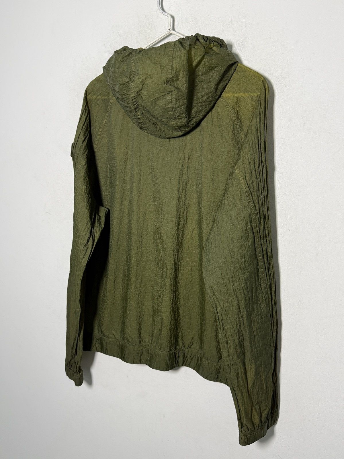 Giorgio Armani Armani lightweight crinkle nylon jacket in deep olive tone Size US L / EU 52-54 / 3 - 7 Thumbnail