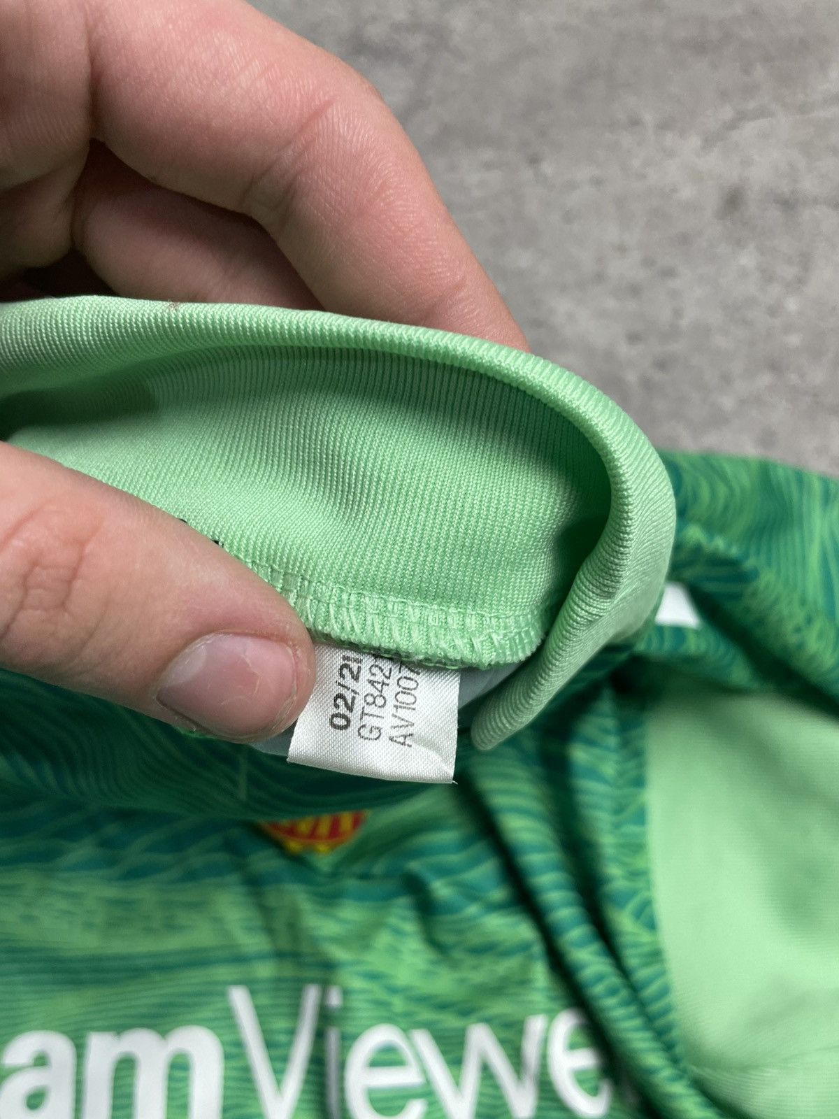Adidas Adidas #13 number 2021 Long Sleeve Manchester United Jersey Size US M / EU 48-50 / 2 - 12 Thumbnail