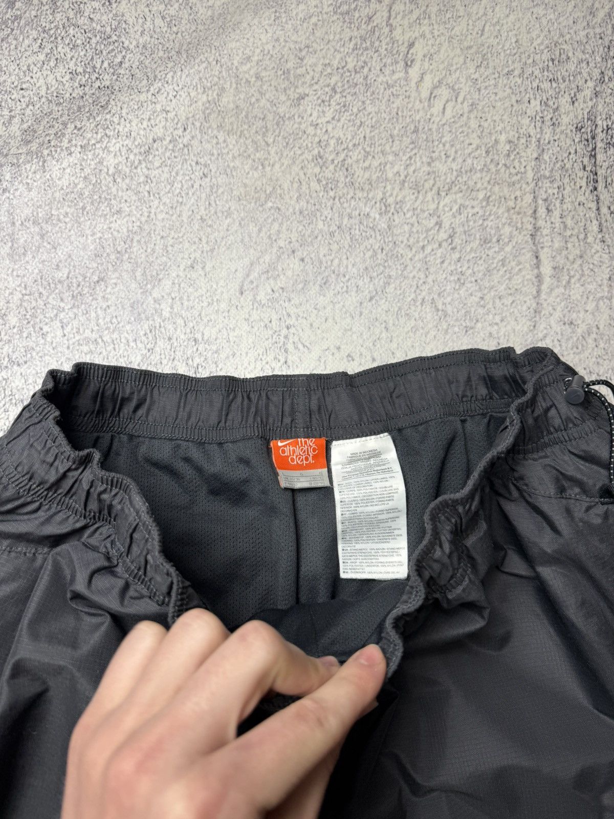 Nike Vintage Nike Air Max Drill Pants Japanese Y2K Gorpcore Size US 34 / EU 50 - 11 Thumbnail