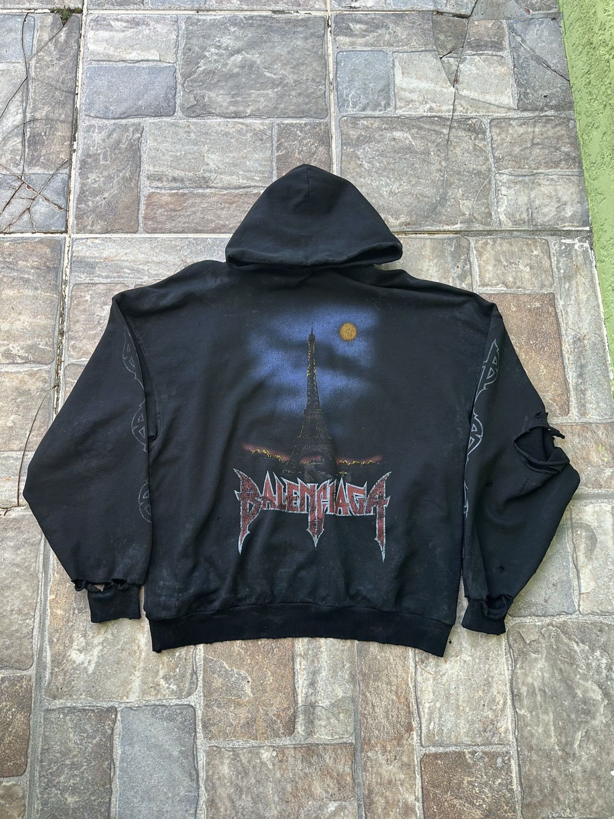 Balenciaga Balenciaga Distressed Paris Moon Hoodie Size US S / EU 44-46 / 1 - 1 Thumbnail