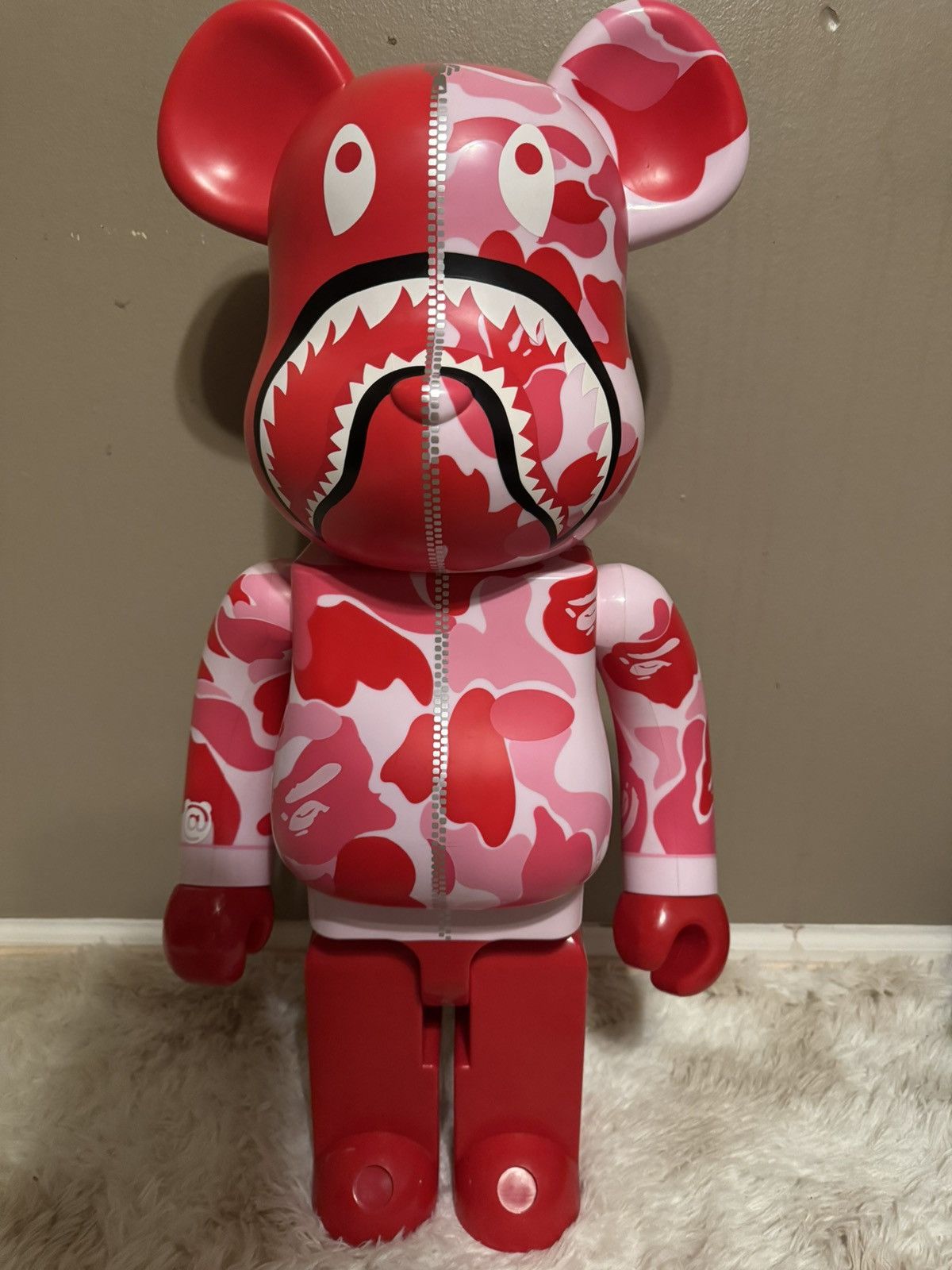 Bape × Medicom Toy BEARBRICK BAPE CAMO SHARK ABC CLEAR PINK