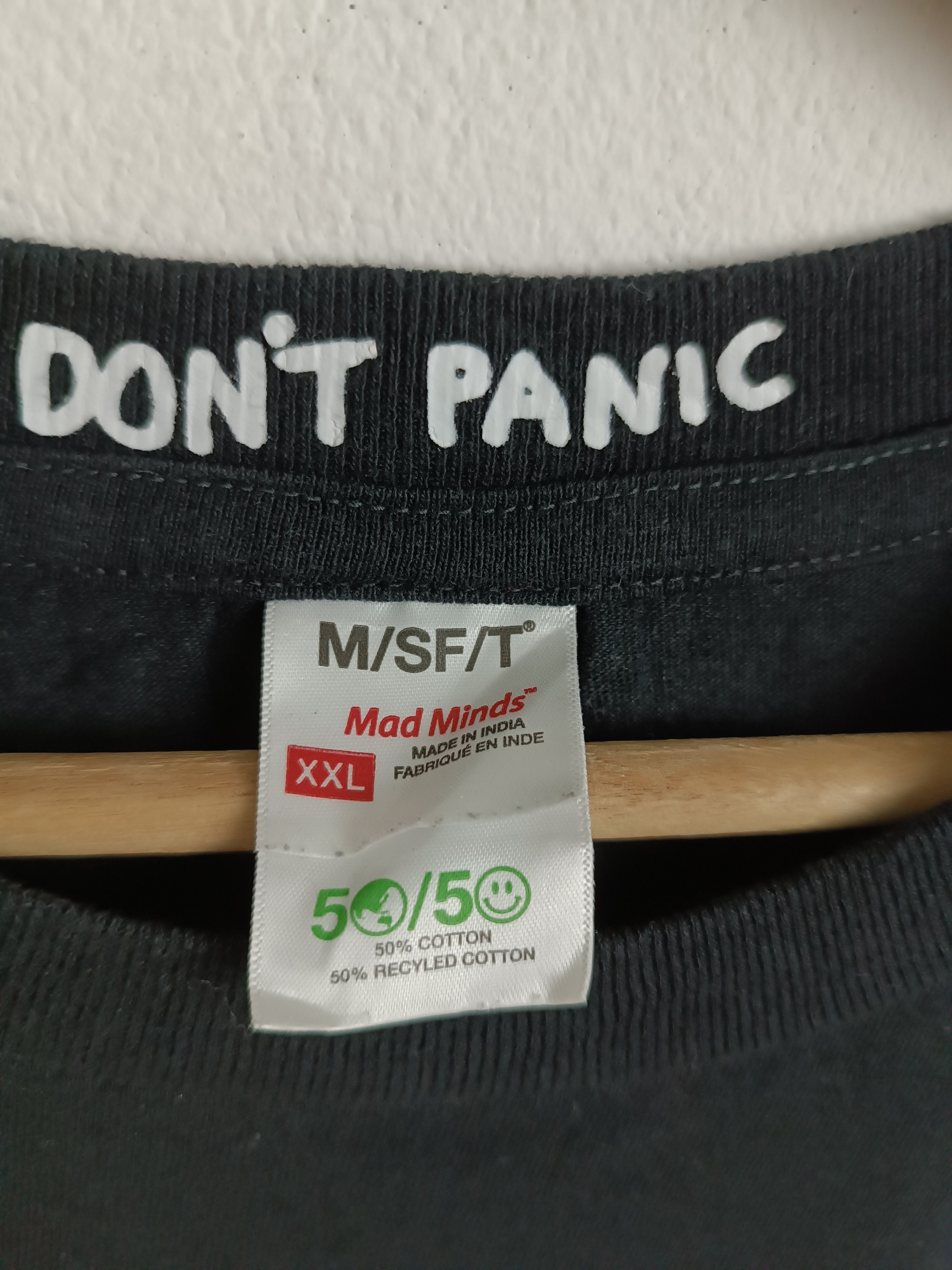 Other VINTAGE MAD MINDS DON'T PANIC TEE horror scary spooky Size US XXL / EU 58 / 5 - 9 Thumbnail