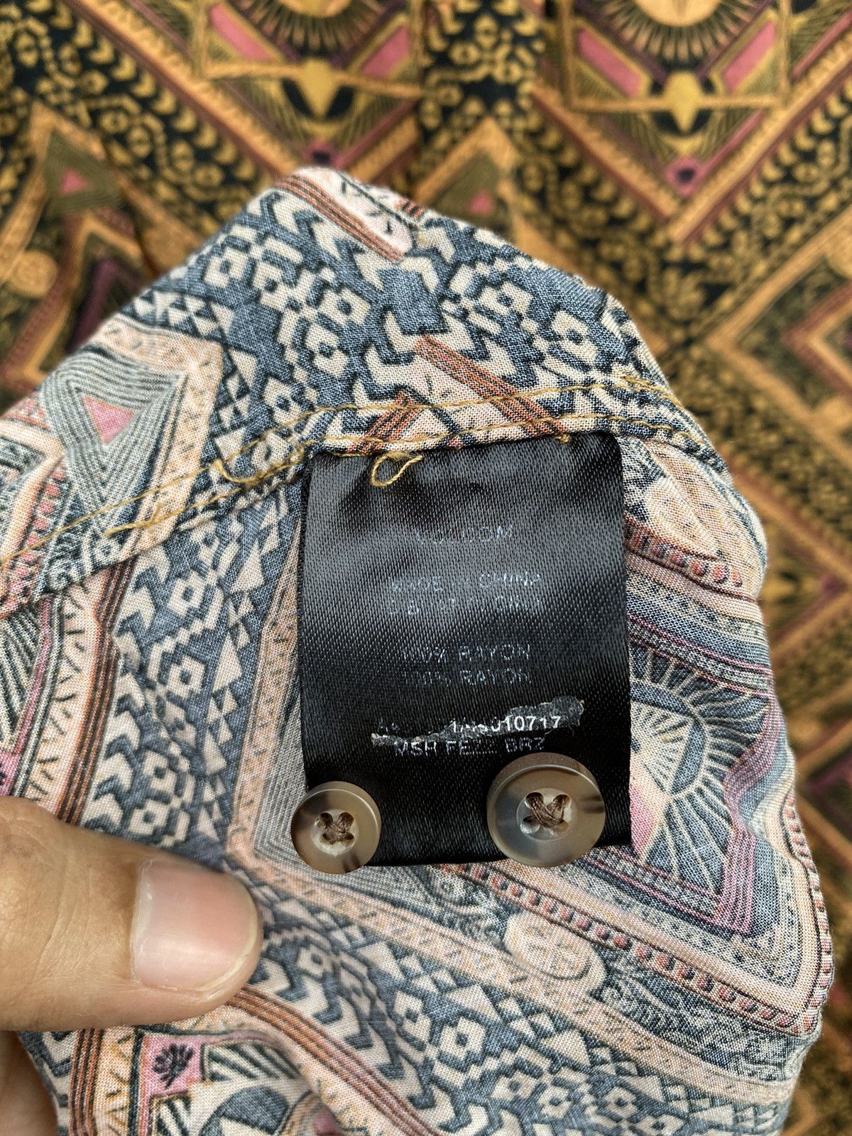 Volcom Volcom Stone Graphic Triangle Print Traditional Batik Style Size US S / EU 44-46 / 1 - 20 Thumbnail