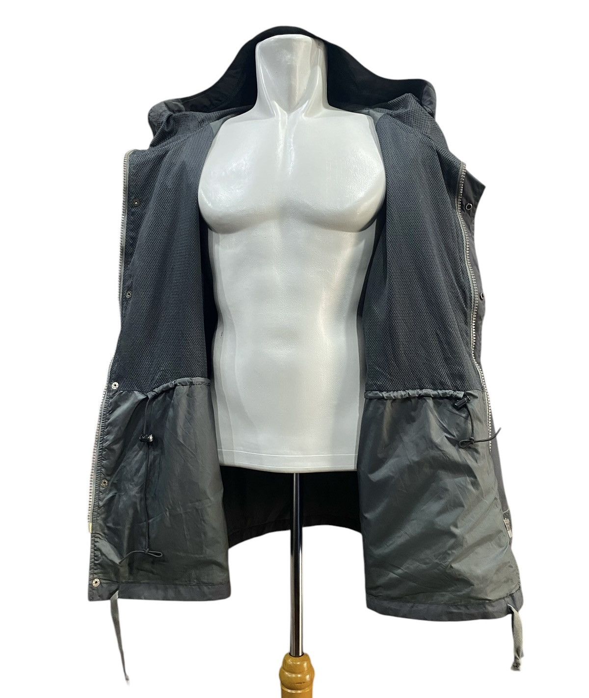 Uniqlo Archive UNIQLO Windbreker Hoodie Zipper Jacket Size US XL / EU 56 / 4 - 10 Thumbnail