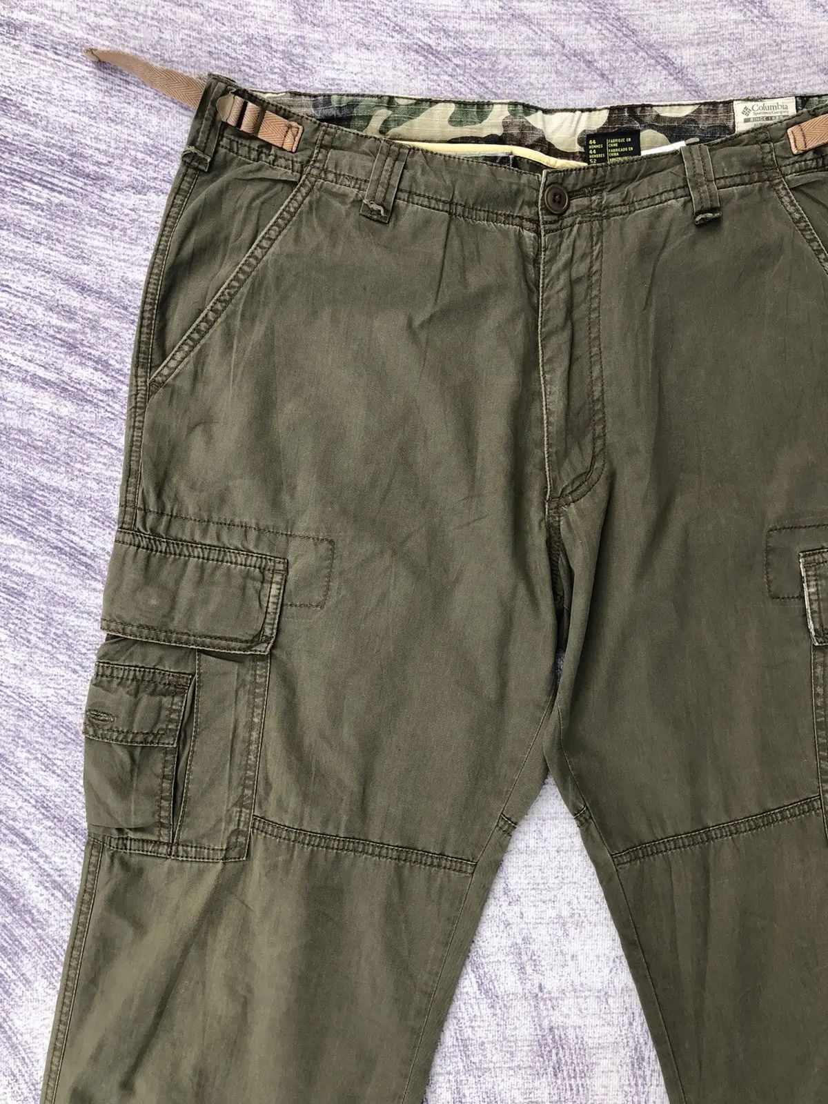 Japanese Brand Columbia Green Cargo Multi-Pocket Tectical Pants Size US 33 - 7 Thumbnail