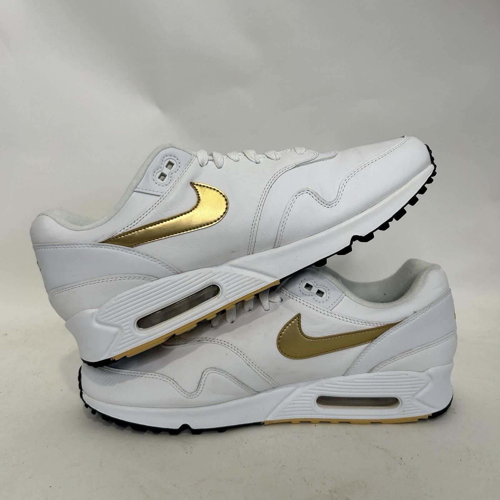 Nike Nike Air Max 90/1 “White Metallic Gold” AJ7695-102 Size US 11.5 / EU 44-45 - 3 Thumbnail