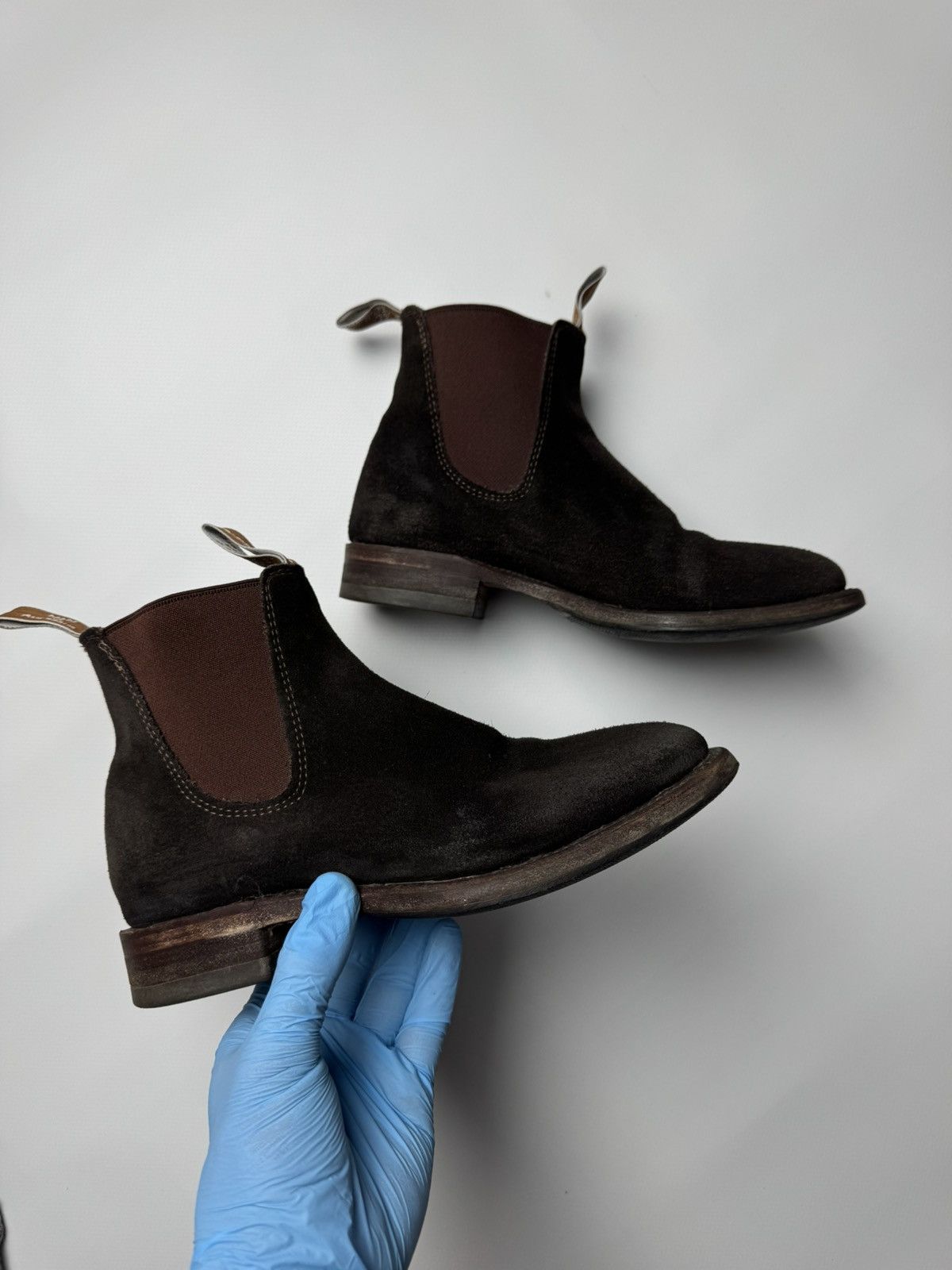 R.M. Williams R.M. Williams Suede Craftsman Chelsea Boots Size US 6 / IT 36 - 8 Thumbnail