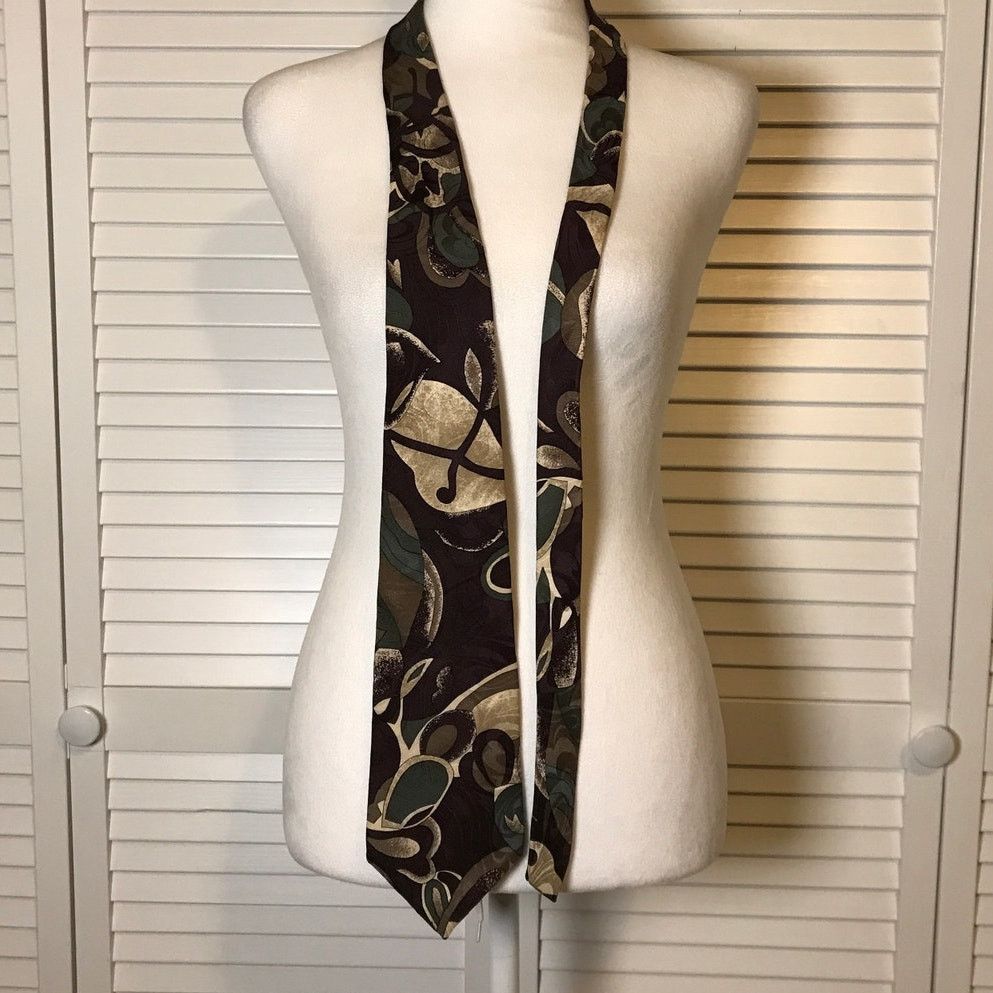 Van Heusen 417 by Van Heusen Vintage Silk Classic Wide Men Necktie Size ONE SIZE - 2 Thumbnail