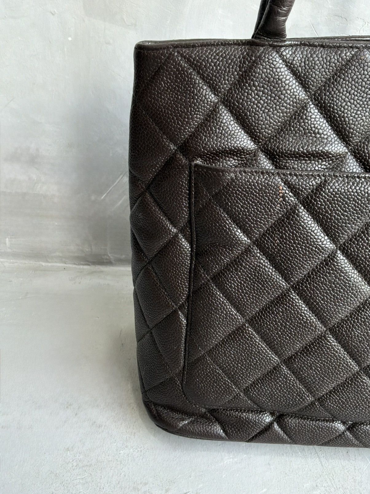 Chanel 2001 - Chanel Quilted Caviar Medallion Bag Size ONE SIZE - 15 Thumbnail
