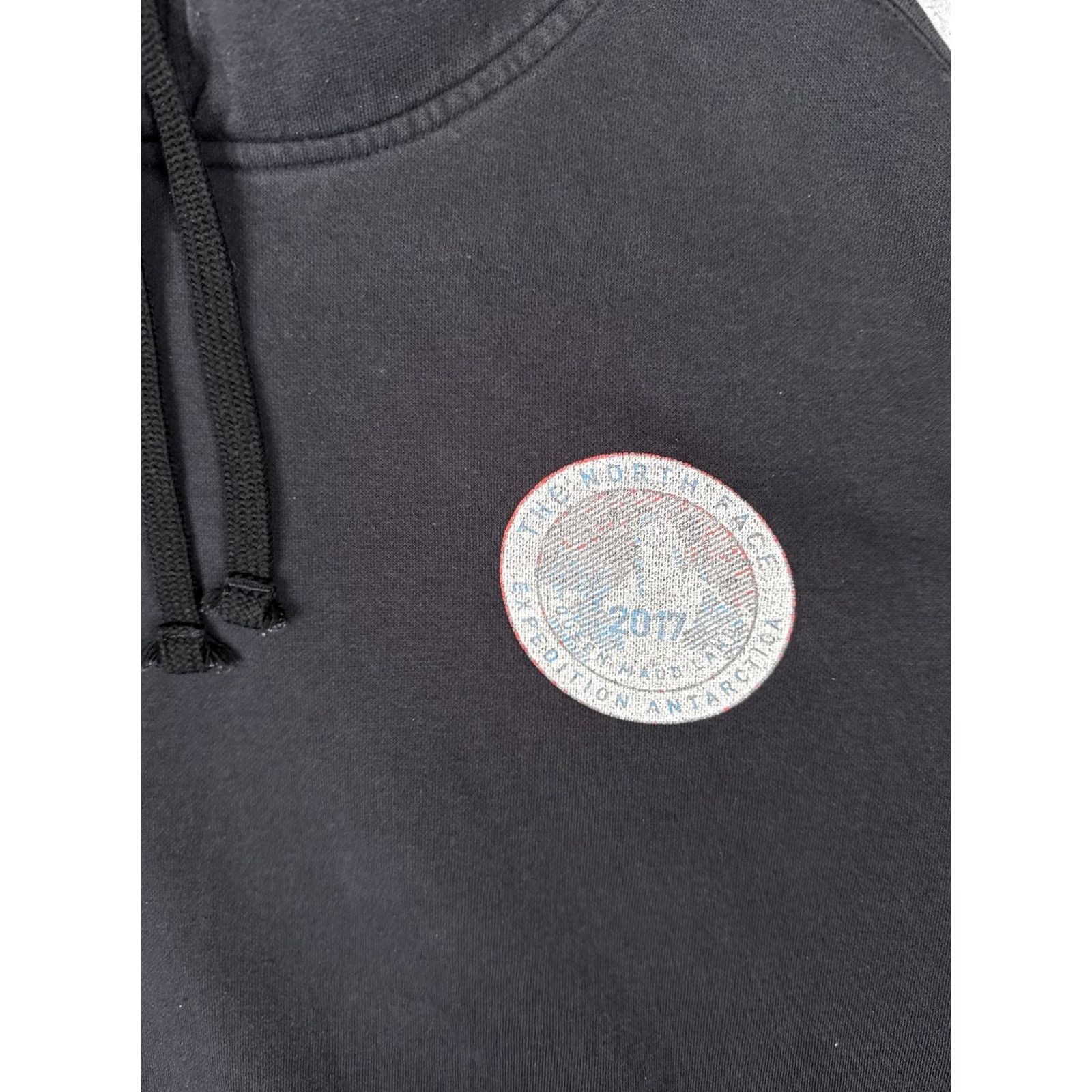 The North Face The North Face Hoodie Mens 2XL Black Expedition Antarctica Fleece Sweatshirt Graphic Print Pullover Front Kangaroo Pocket Hooded Casual Wear Size US XXL / EU 58 / 5 - 6 Thumbnail