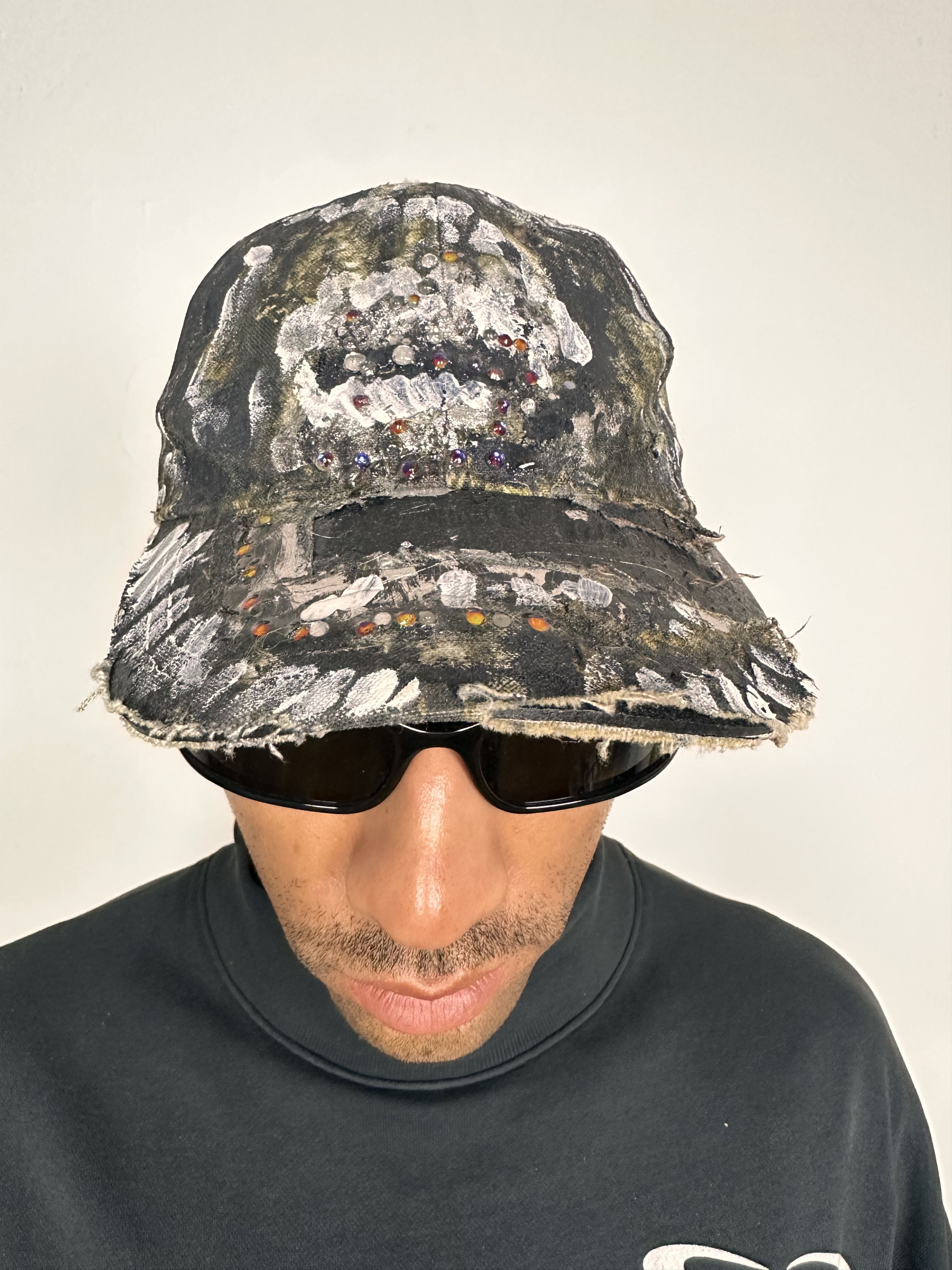 Vintage ASTROBOI* 'This Way' Brown/Green Camouflage Rhinestone Hat Size ONE SIZE - 2 Thumbnail