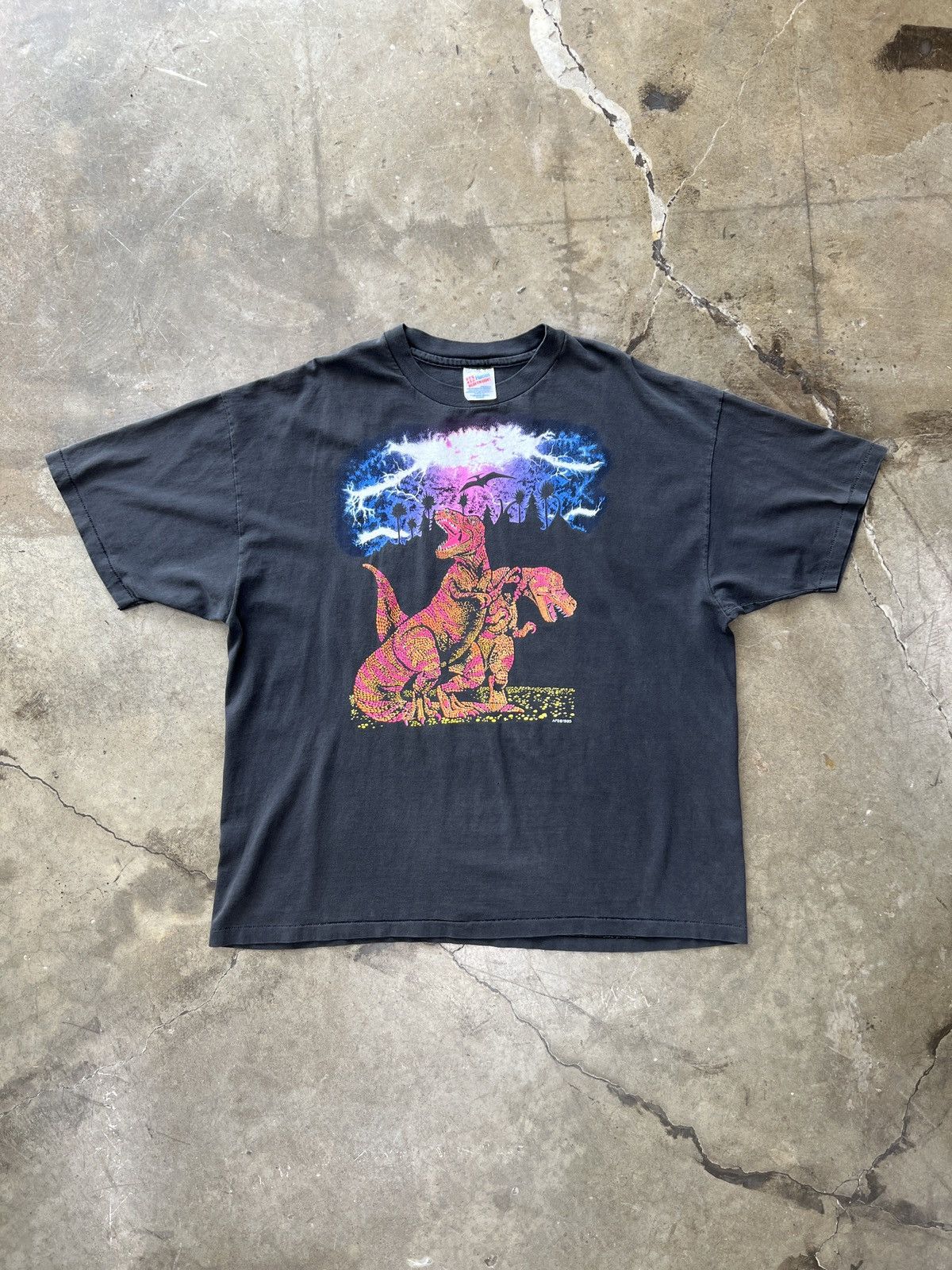Vintage Vintage 1993 Jurassic T-Rex Dinosaur Single Stitch Tee 2XL Size US XXL / EU 58 / 5 - 2 Thumbnail