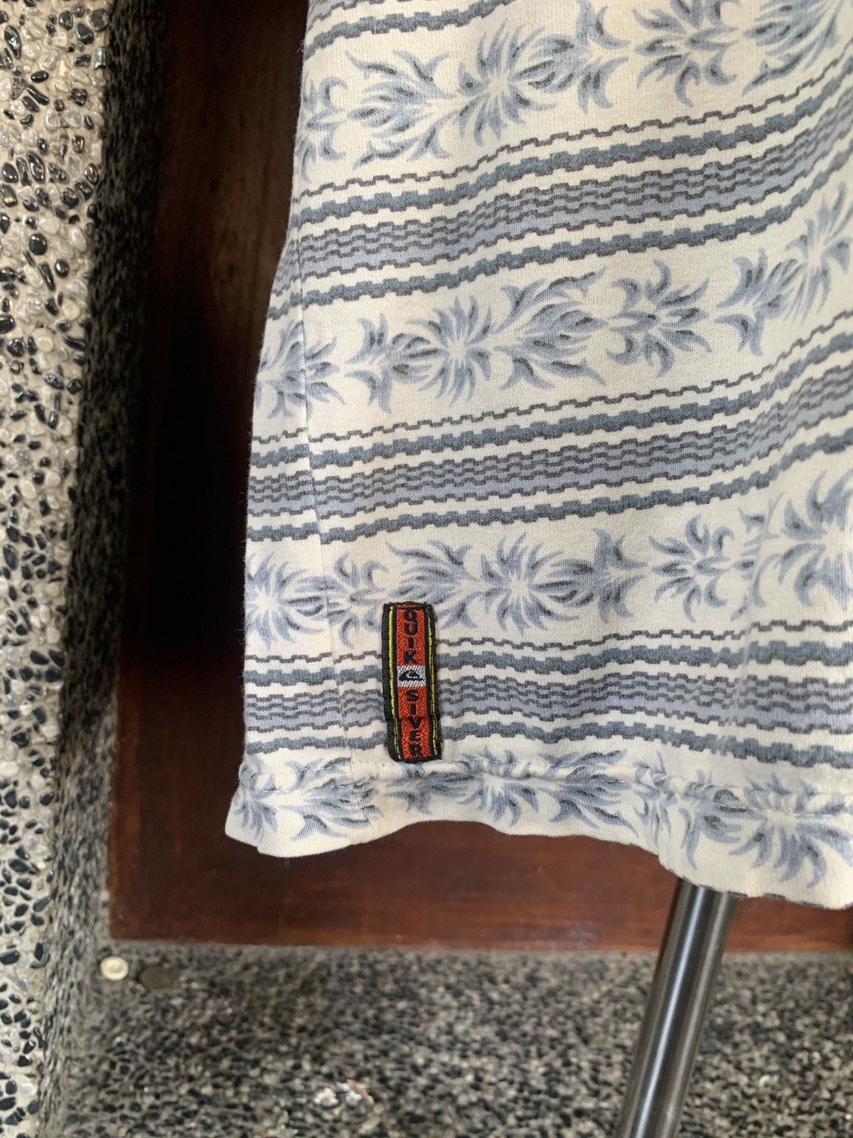 Quiksilver Vintage 90s Quiksilver Striped Surf / Surfing T shirt Size US M / EU 48-50 / 2 - 5 Thumbnail