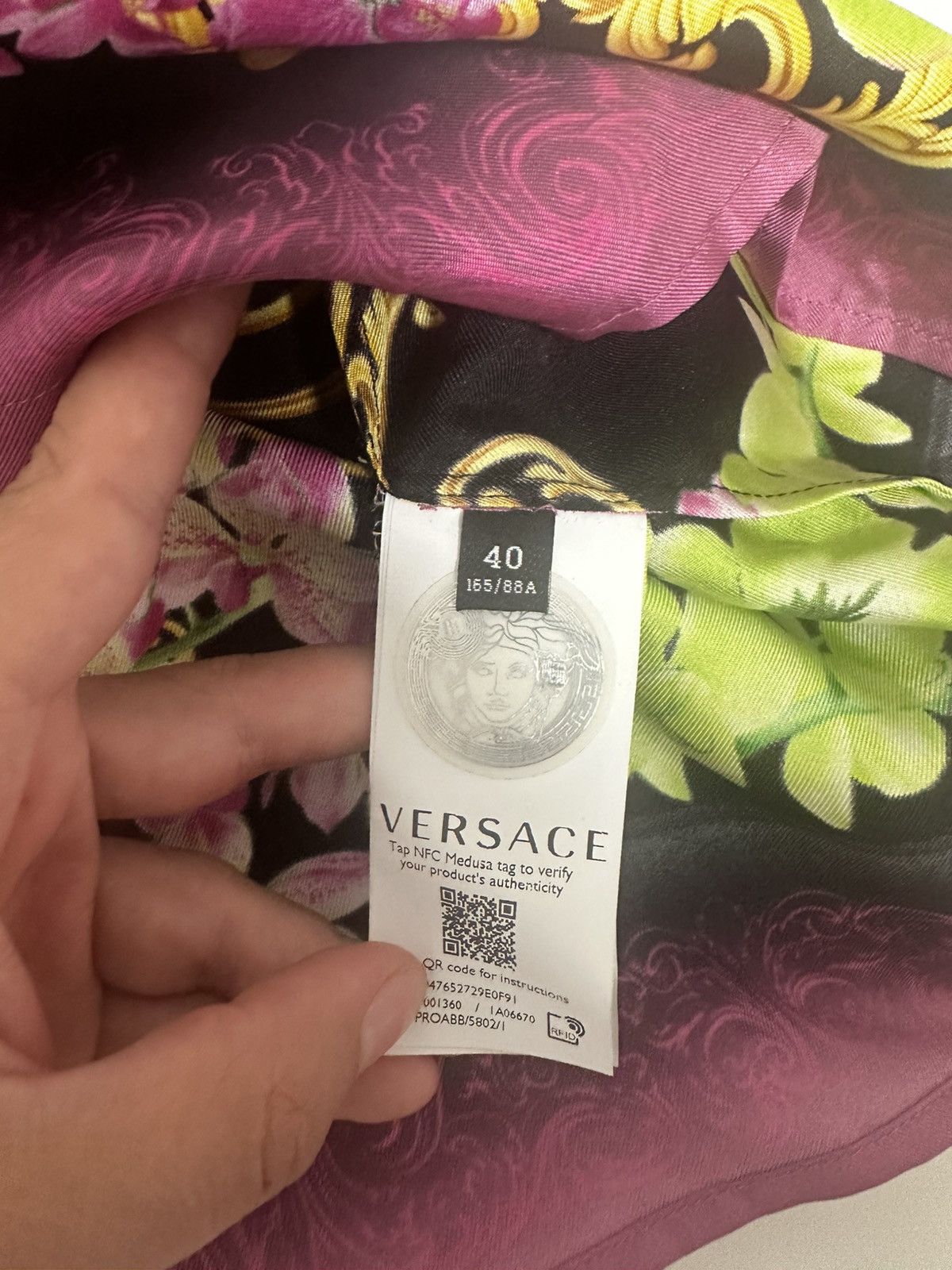 Versace Versace Medusa Orchid Silk Shirt Size S / US 4 / IT 40 - 8 Thumbnail