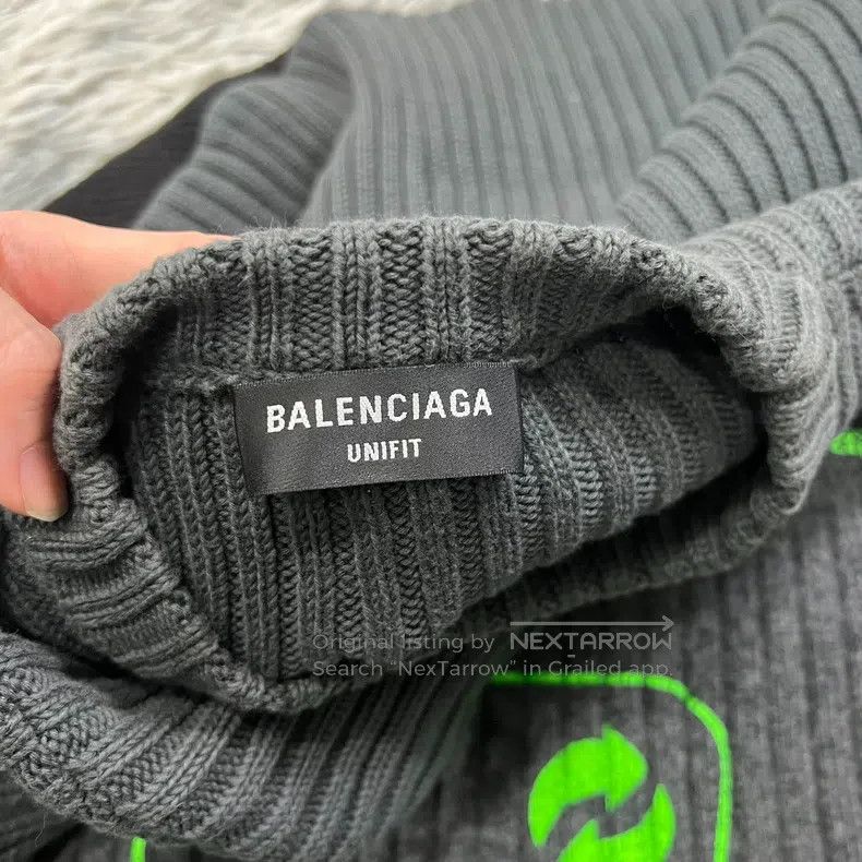 Balenciaga Balenciaga Sweater Size S Size US S / EU 44-46 / 1 - 2 Thumbnail