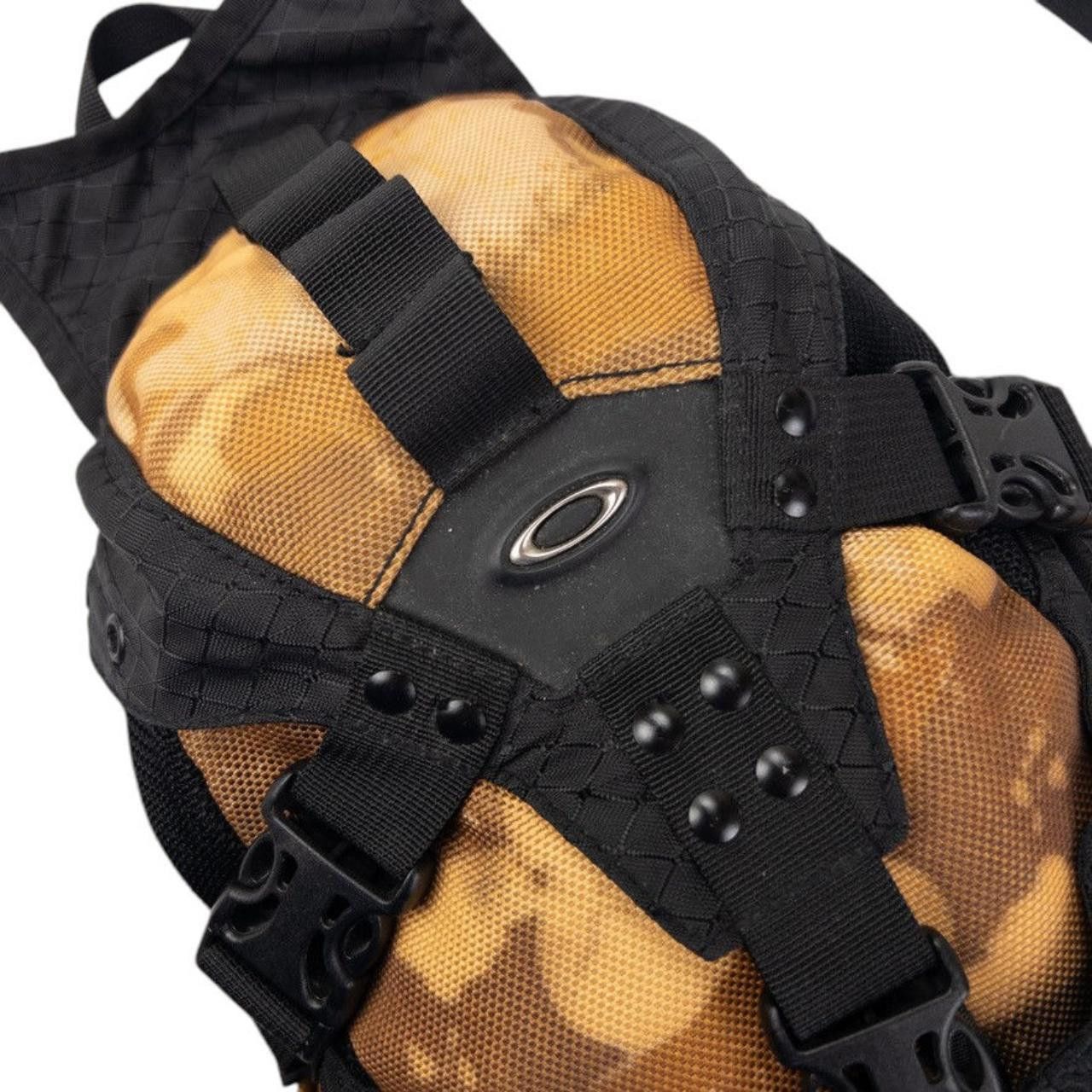 Oakley Vintage Oakley Icon Camo Mini Backpack Size ONE SIZE - 8 Thumbnail
