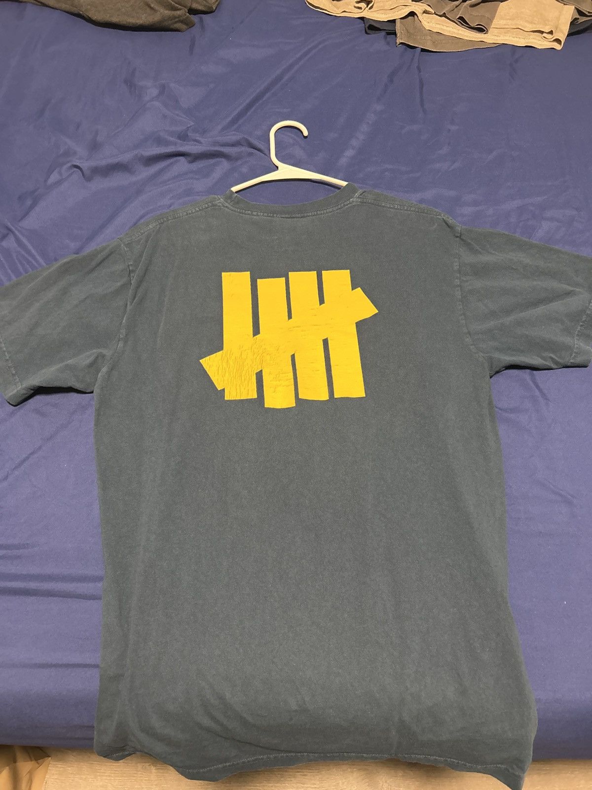 Undefeated × Vintage Undefeated Tee size Medium Size US M / EU 48-50 / 2 - 2 Thumbnail