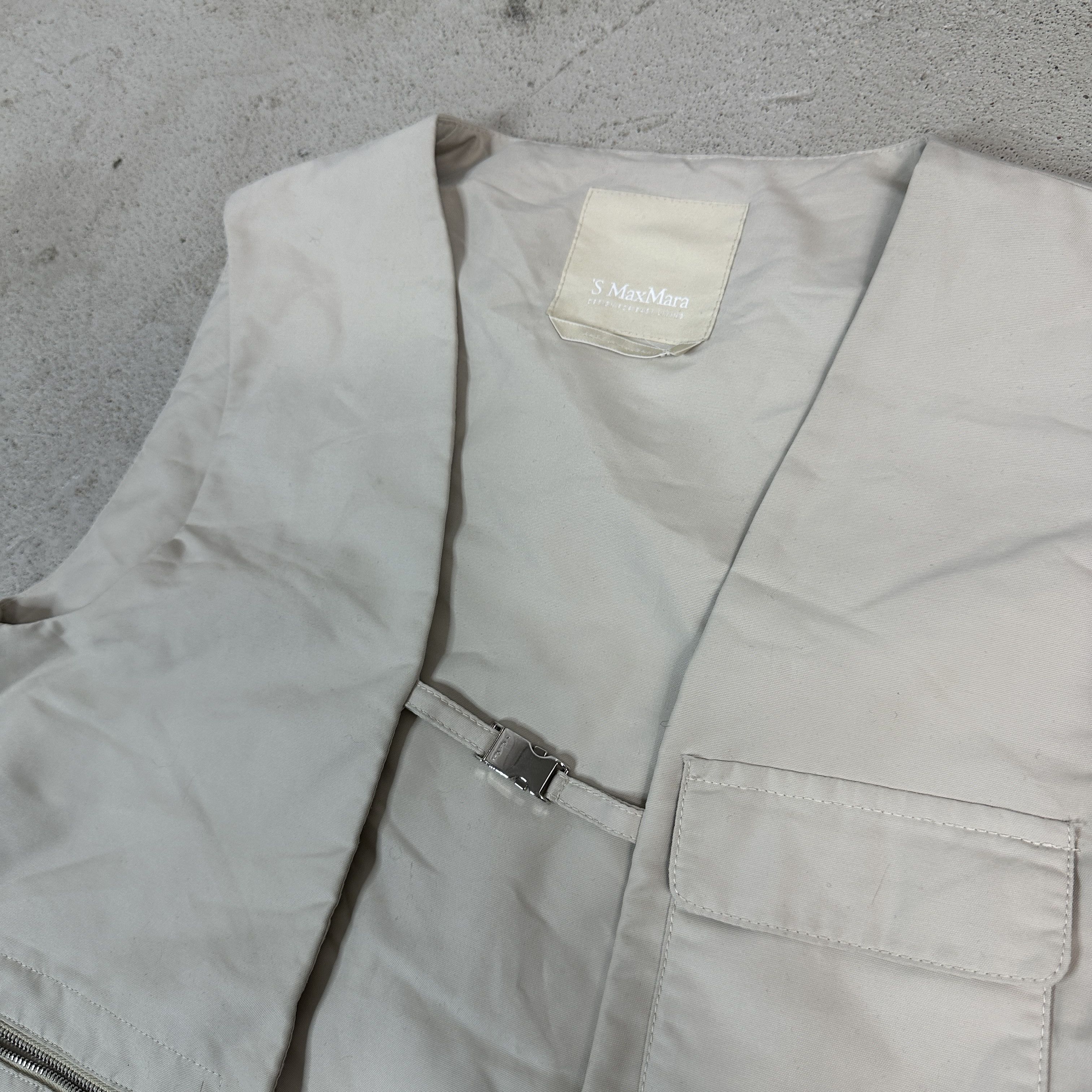 Max Mara × Vintage Women's Vest S' Max Mara Size M / US 6-8 / IT 42-44 - 2 Thumbnail