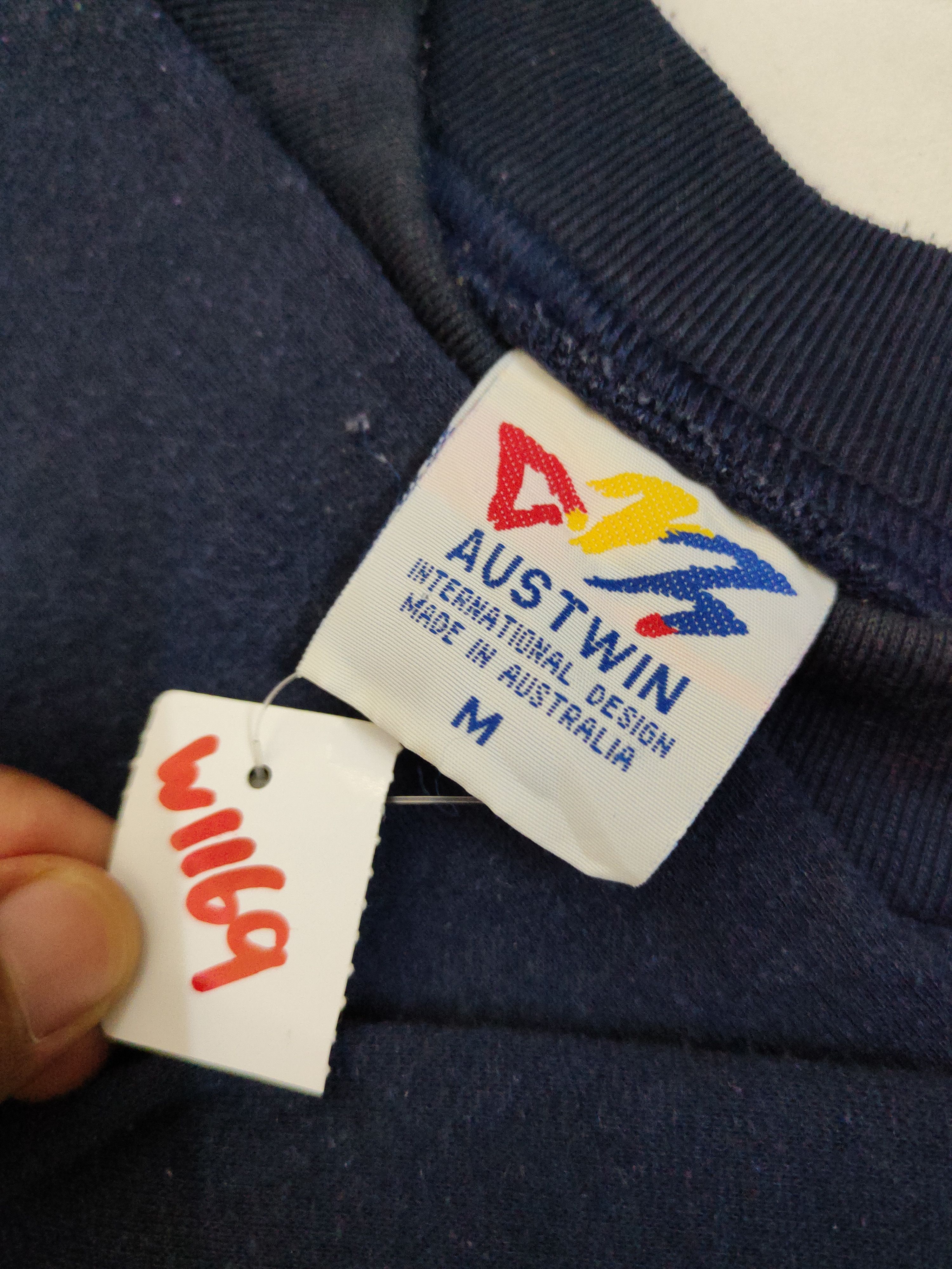 Vintage Austwin vintage australia Navy Sweatshirts #W1169 Size US M / EU 48-50 / 2 - 12 Thumbnail
