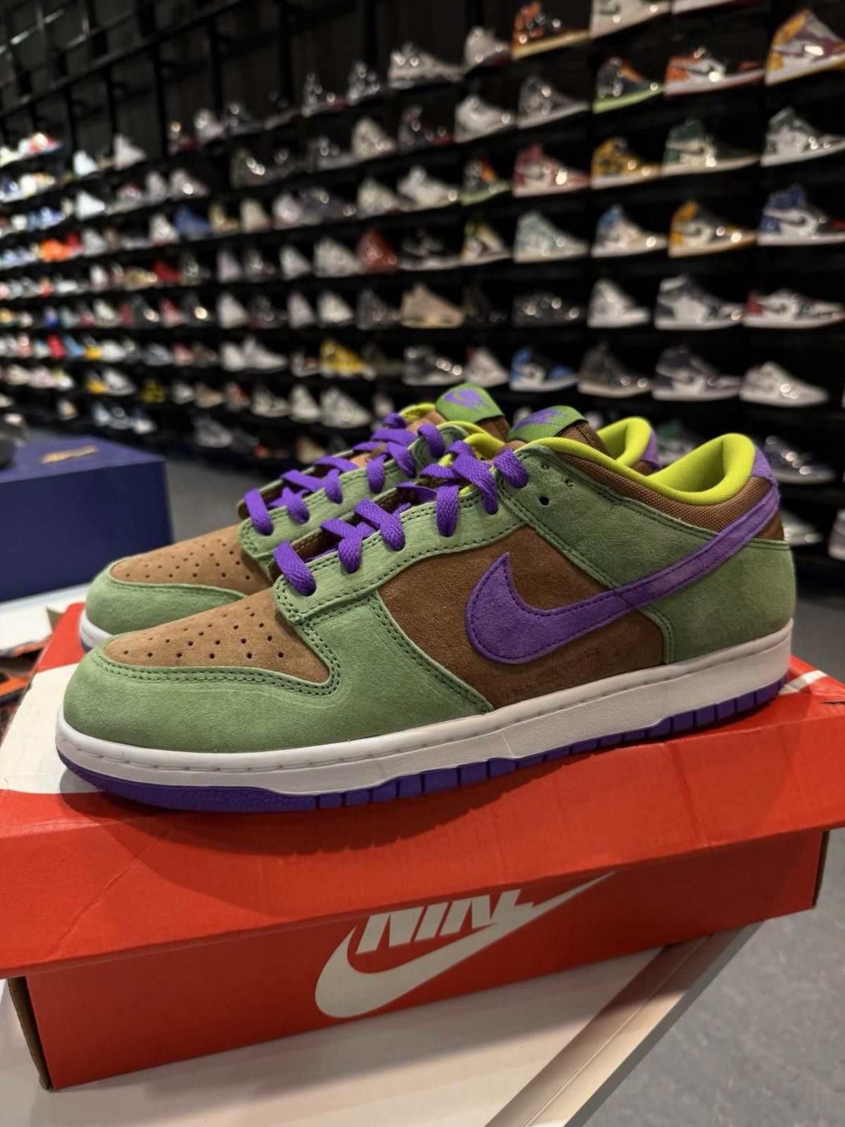 Nike Nike Dunk Low Veneer 2020/2024 Size 12 Brand New Authentic Size US 12 / EU 45 - 6 Thumbnail