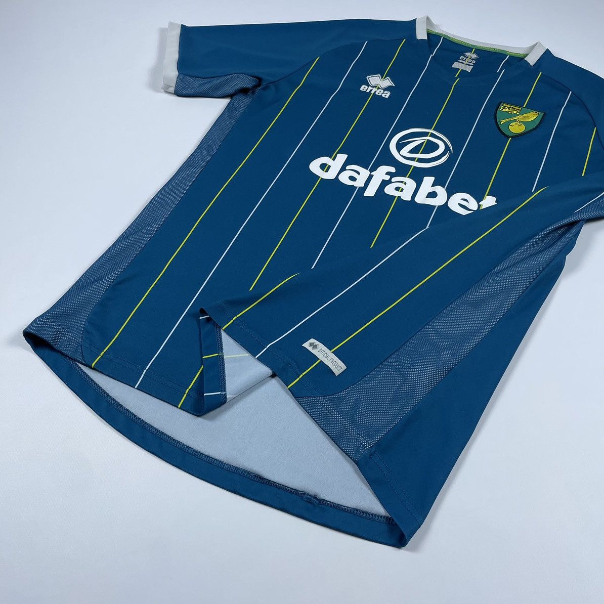 Other Errea Norwich City Soccer Jersey Size US XL / EU 56 / 4 - 9 Thumbnail