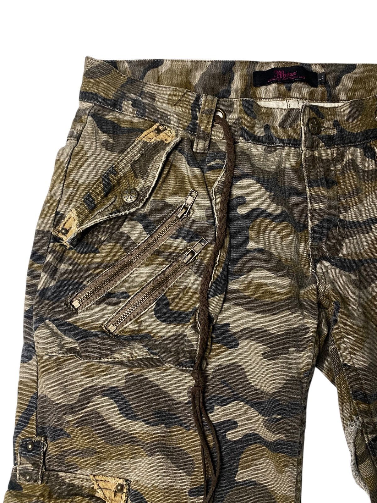 If Six Was Nine 2000's Midas Camo Laced Up Ring Shorts Size US 29 - 6 Thumbnail