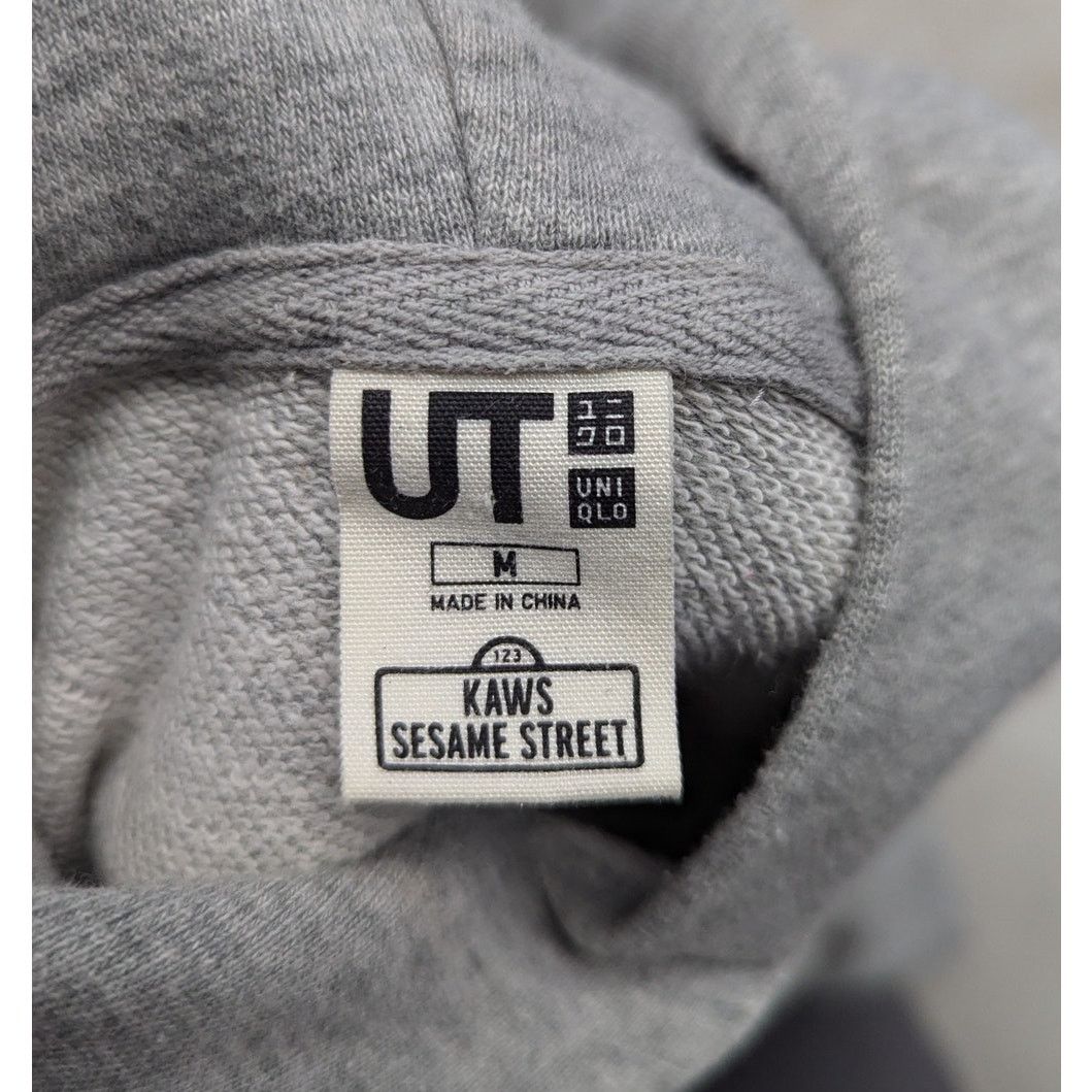 Kaws × Original Fake × Uniqlo Kaws x Sesame Street x Uniqlo Gray Group photo hoodie Size US M / EU 48-50 / 2 - 3 Thumbnail