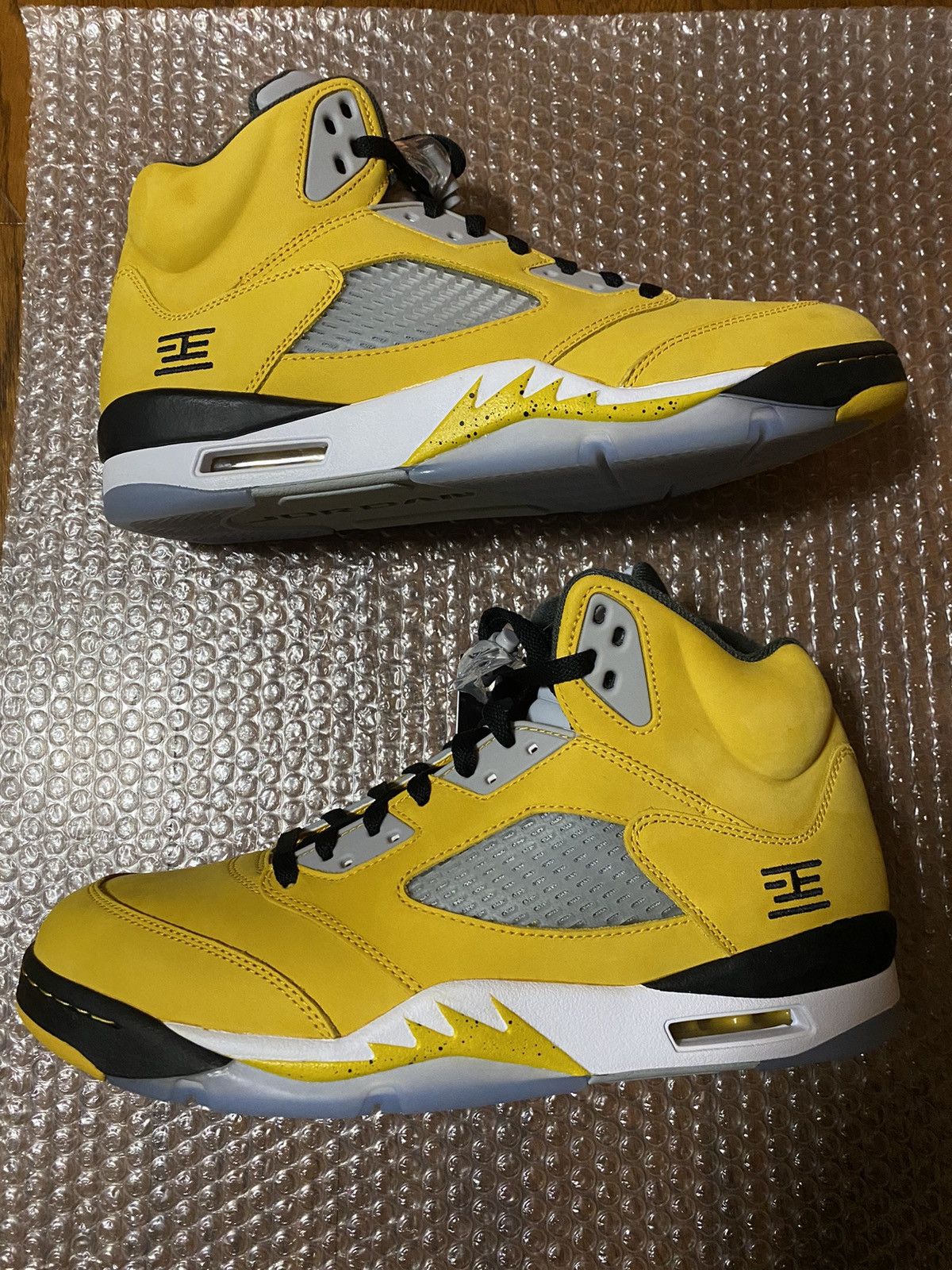 Jordan Brand US 12 AIR JORDAN 5 RETRO TOKYO 23 2025 IO3372-700 AJ5 Size US 12 / EU 45 - 2 Thumbnail