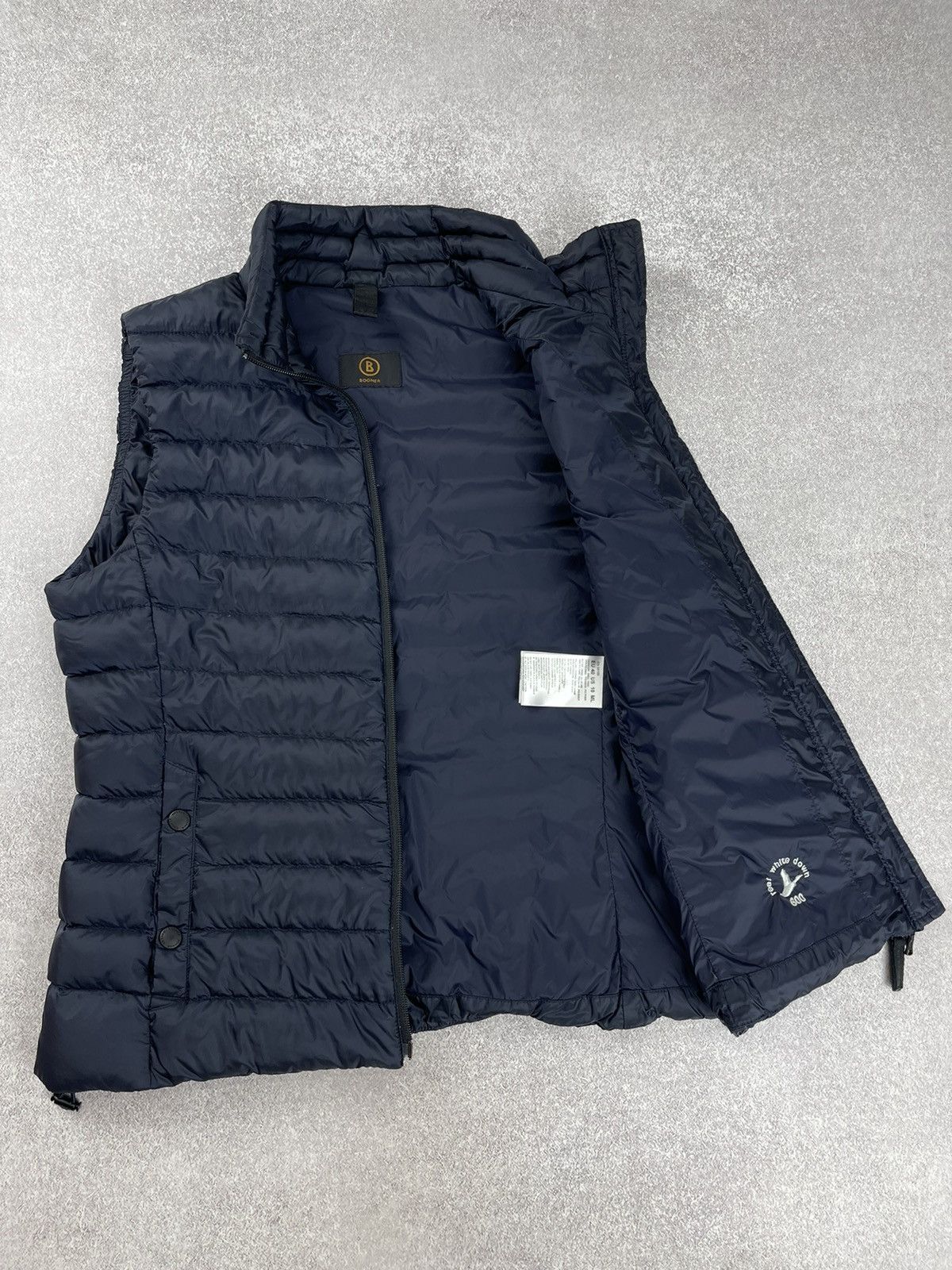 Bogner Womens Bogner Duck Down Vest Navy Size US 10 Size L / US 10 / IT 46 - 8 Thumbnail
