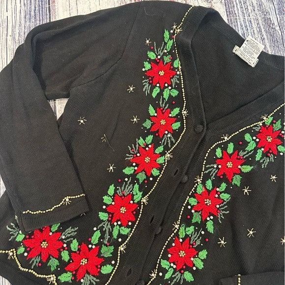 Vintage Vintage Christmas Beaded Black Cardigan with Red Floral Embr Size L / US 10 / IT 46 - 3 Thumbnail