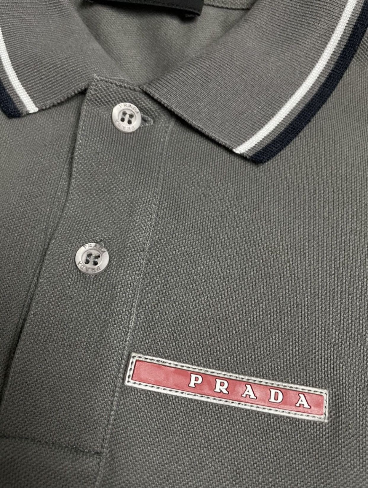 Prada Prada Red Tab Grey Polo Shirt Size US S / EU 44-46 / 1 - 5 Thumbnail