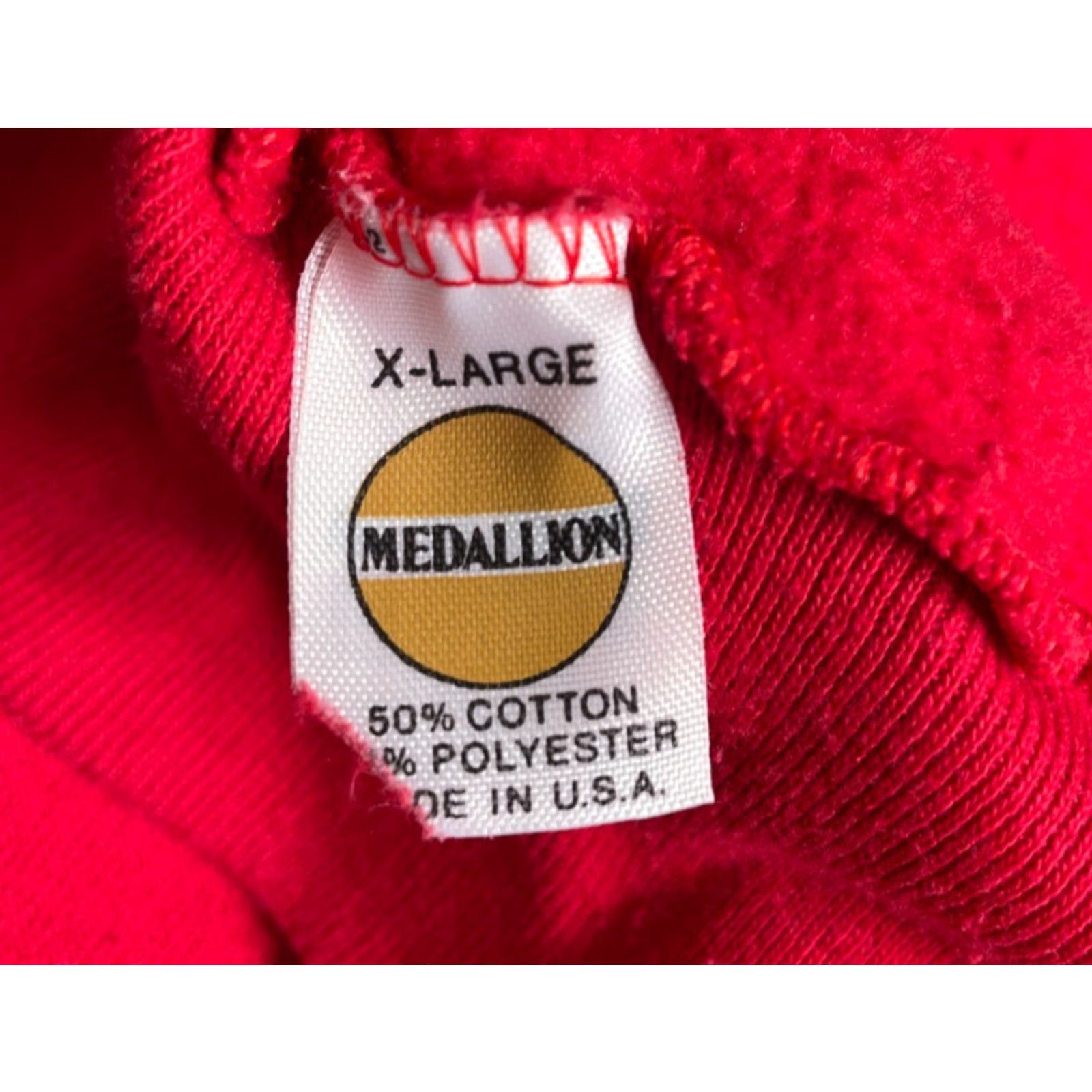 Vintage VINTAGE Medallion 80s Strohs Beer Hoodie Shirt Men XL Red Pullover Graphic Print Crew Neck Hooded 50/50 Blend Size US XL / EU 56 / 4 - 3 Thumbnail