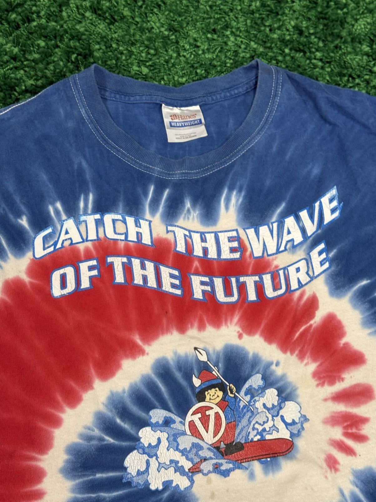 Vintage Vintage Hanes Tie Dye Catch The Wave Viking Logo Tee Medium Size US M / EU 48-50 / 2 - 3 Thumbnail