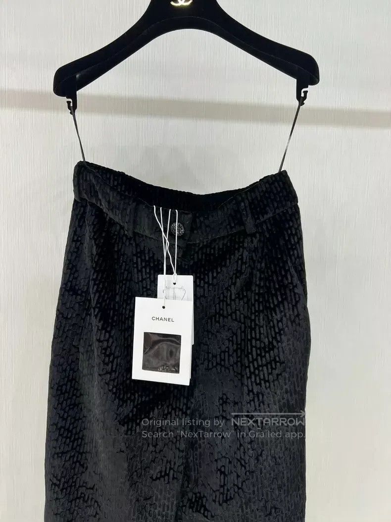 Chanel Chanel Embossed dark-printed trousers Size 42" / US 20 - 2 Thumbnail