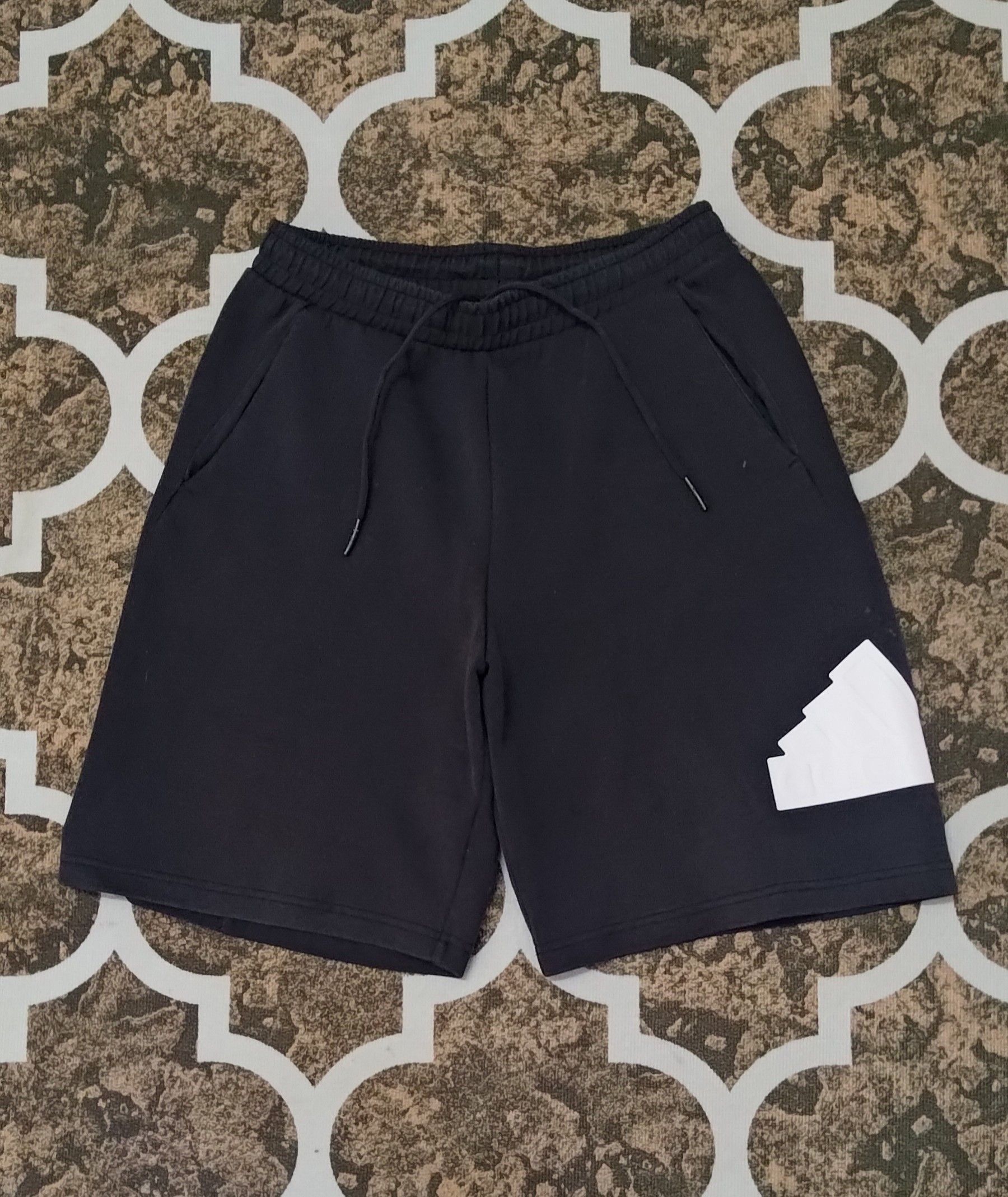 Adidas Adidas Future Icons Badge of Sport Shorts Size US 32 / EU 48 - 2 Thumbnail