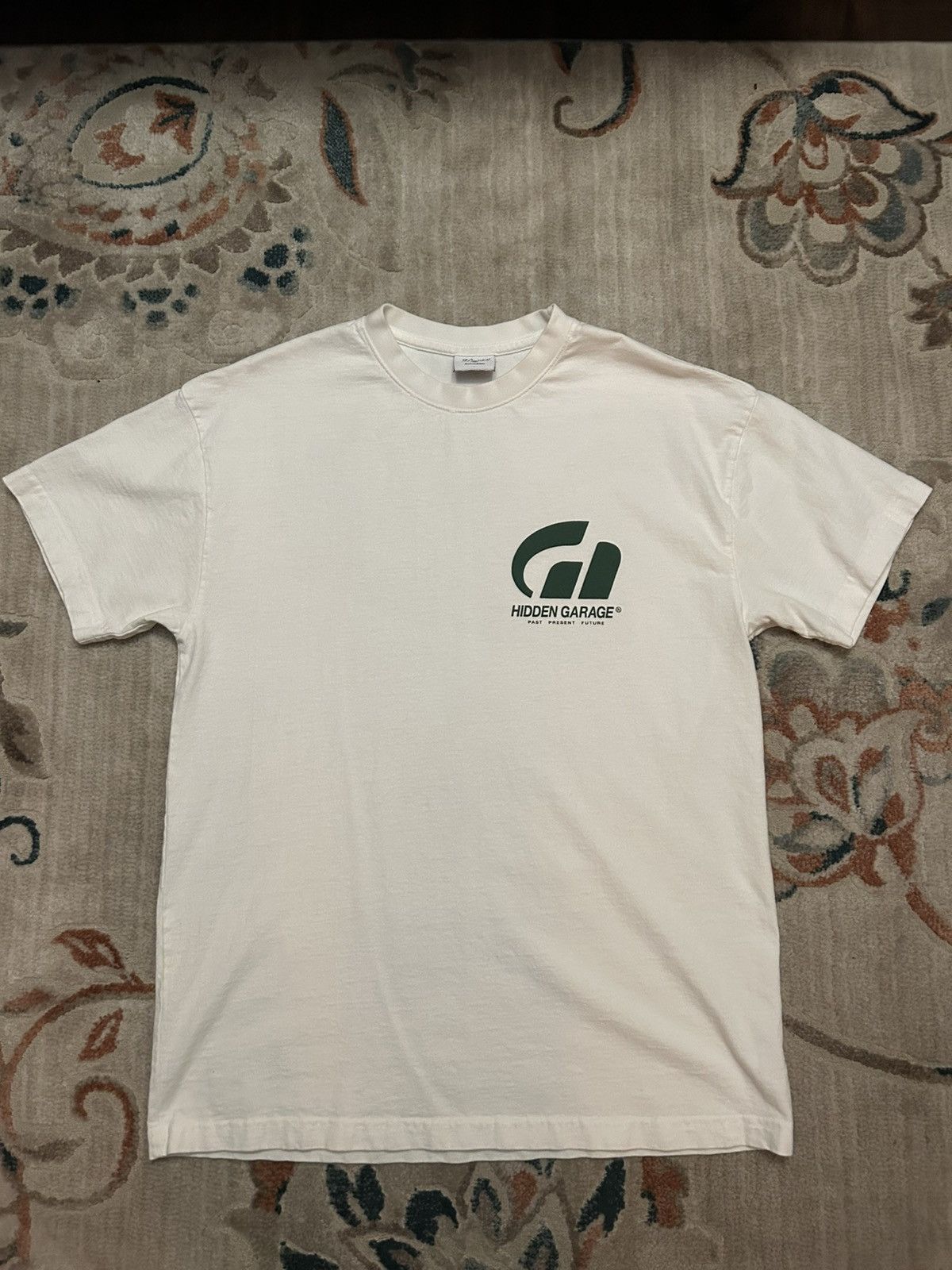 HIDDEN Hidden NY Garage Porsche Tee Size US M / EU 48-50 / 2 - 1 Thumbnail