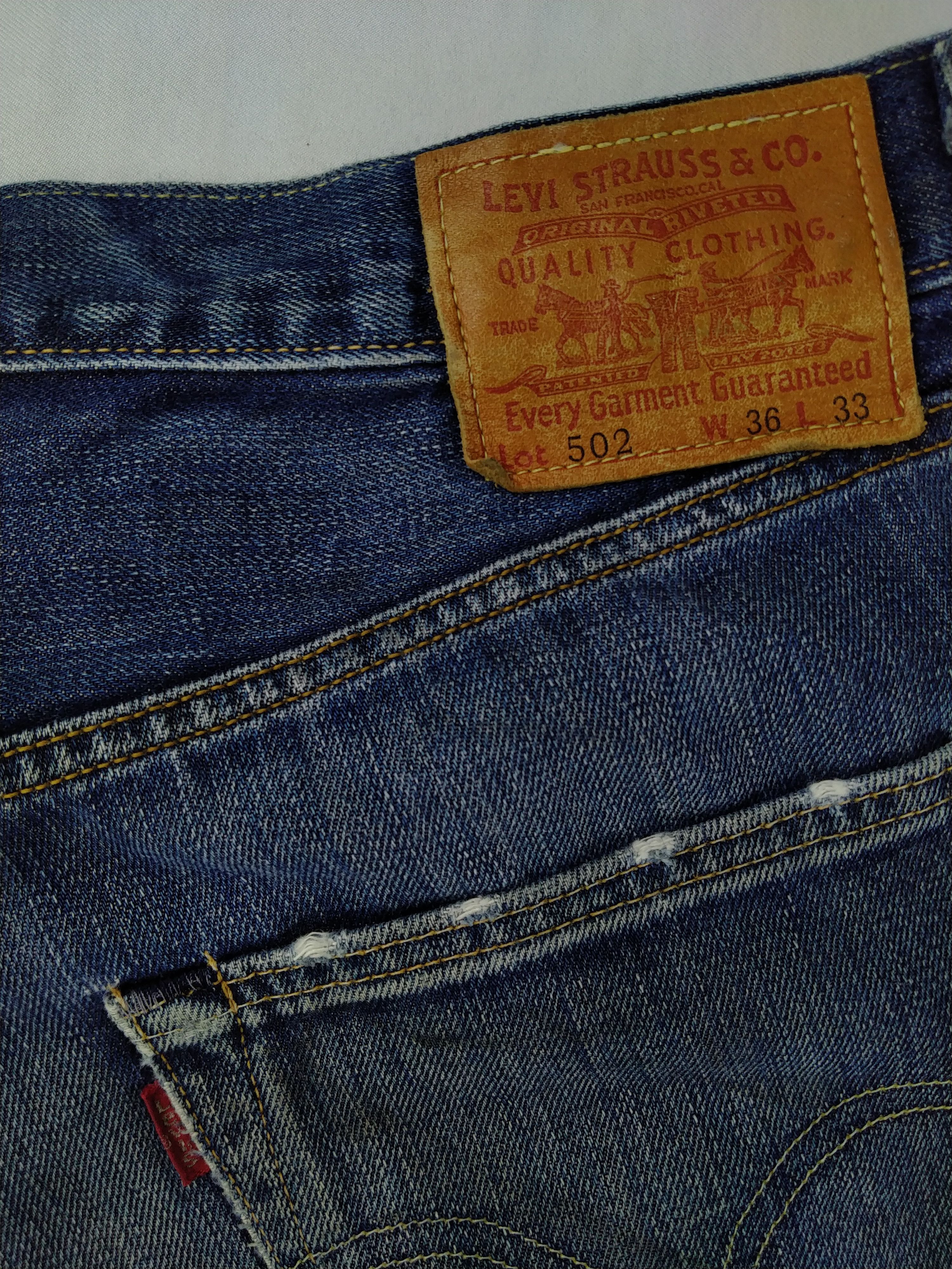 Levi's Distressed Vintage Levi's 505 Jeans 35x30.5 Denim JN1012 Size US 35 - 9 Thumbnail