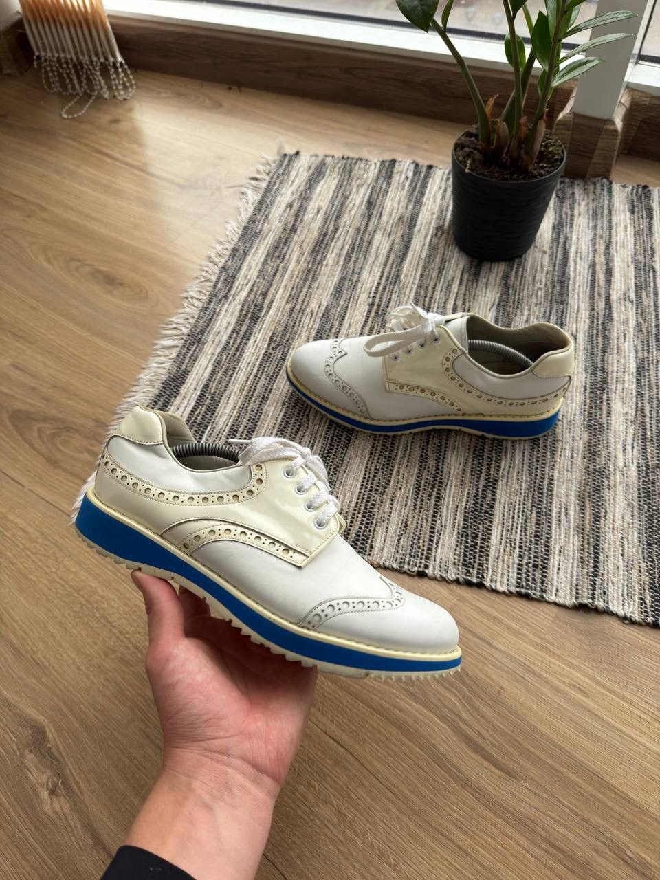 Prada PRADA WOOMEN’S WHITE LEATHER WINGTIP LACE UP OXFORD SHOES Size US 7.5 / IT 37.5 - 2 Thumbnail