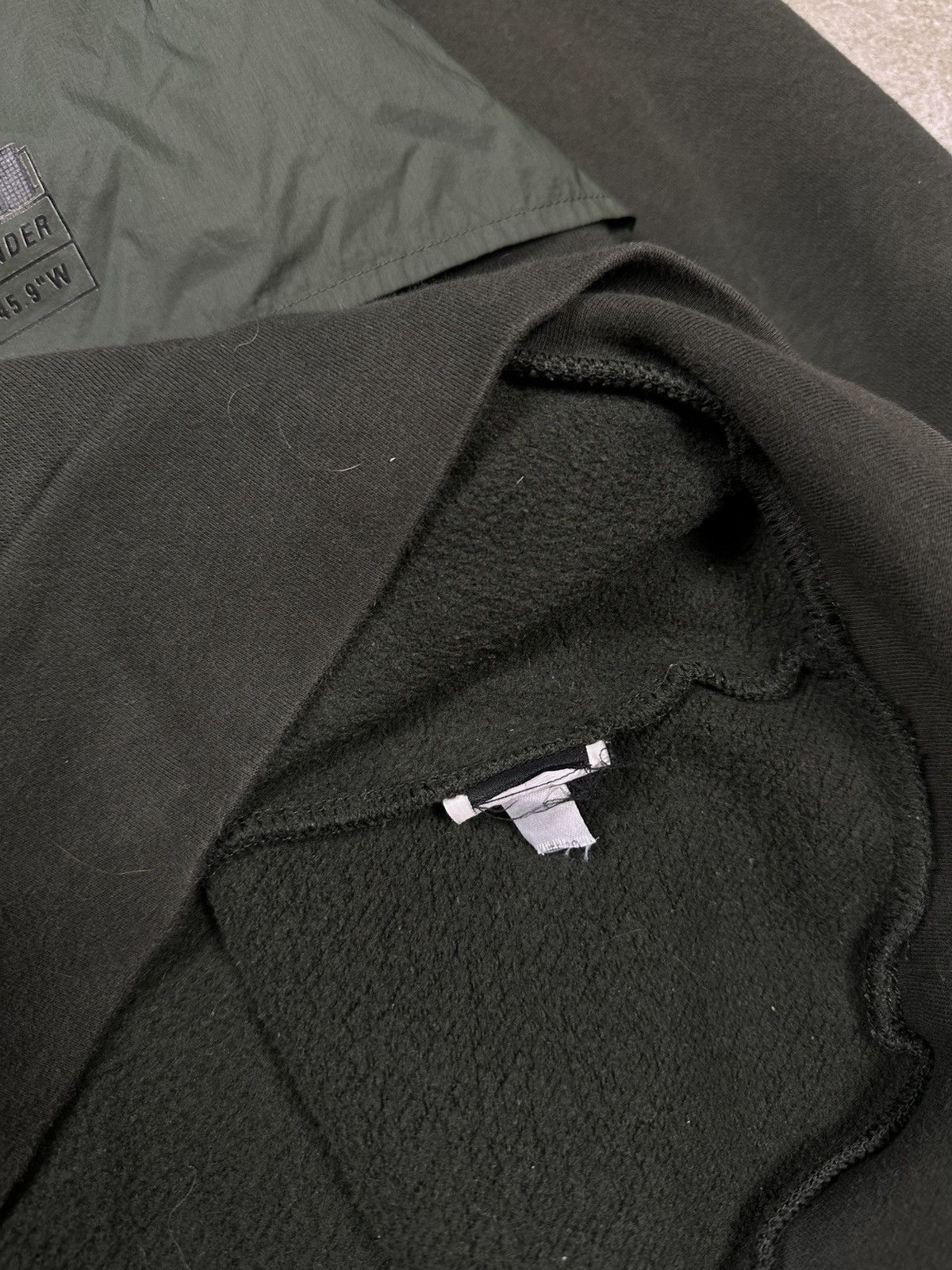 Oakley Vintage Oakley Khaki Nylon Hybrid Sweatshirt Crewneck Size US XL / EU 56 / 4 - 8 Thumbnail