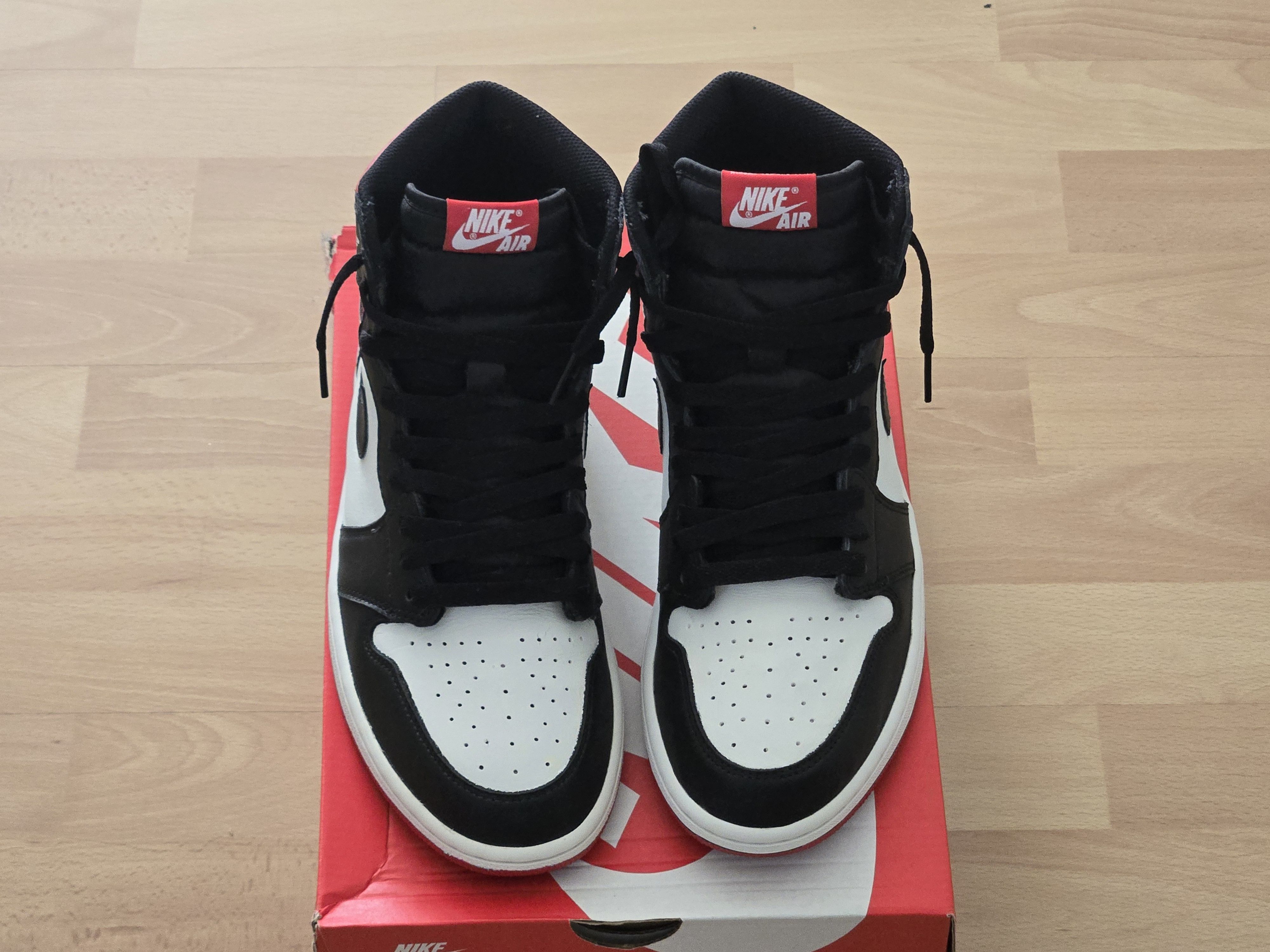 Nike Air Jordan 1 Retro High Yin Yang Custom Painted SZ 9.5 Size US 9.5 / EU 42-43 - 2 Thumbnail