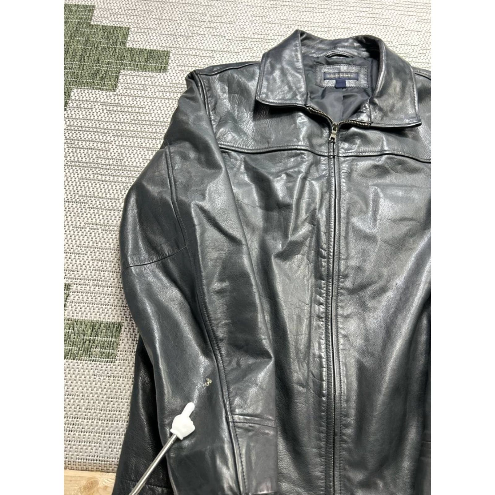 Banana Republic VINTAGE Banana Republic Jacket Men L Black Leather Bomber Full Zip - Casual, Regular Fit, Heavy Size US L / EU 52-54 / 3 - 3 Thumbnail