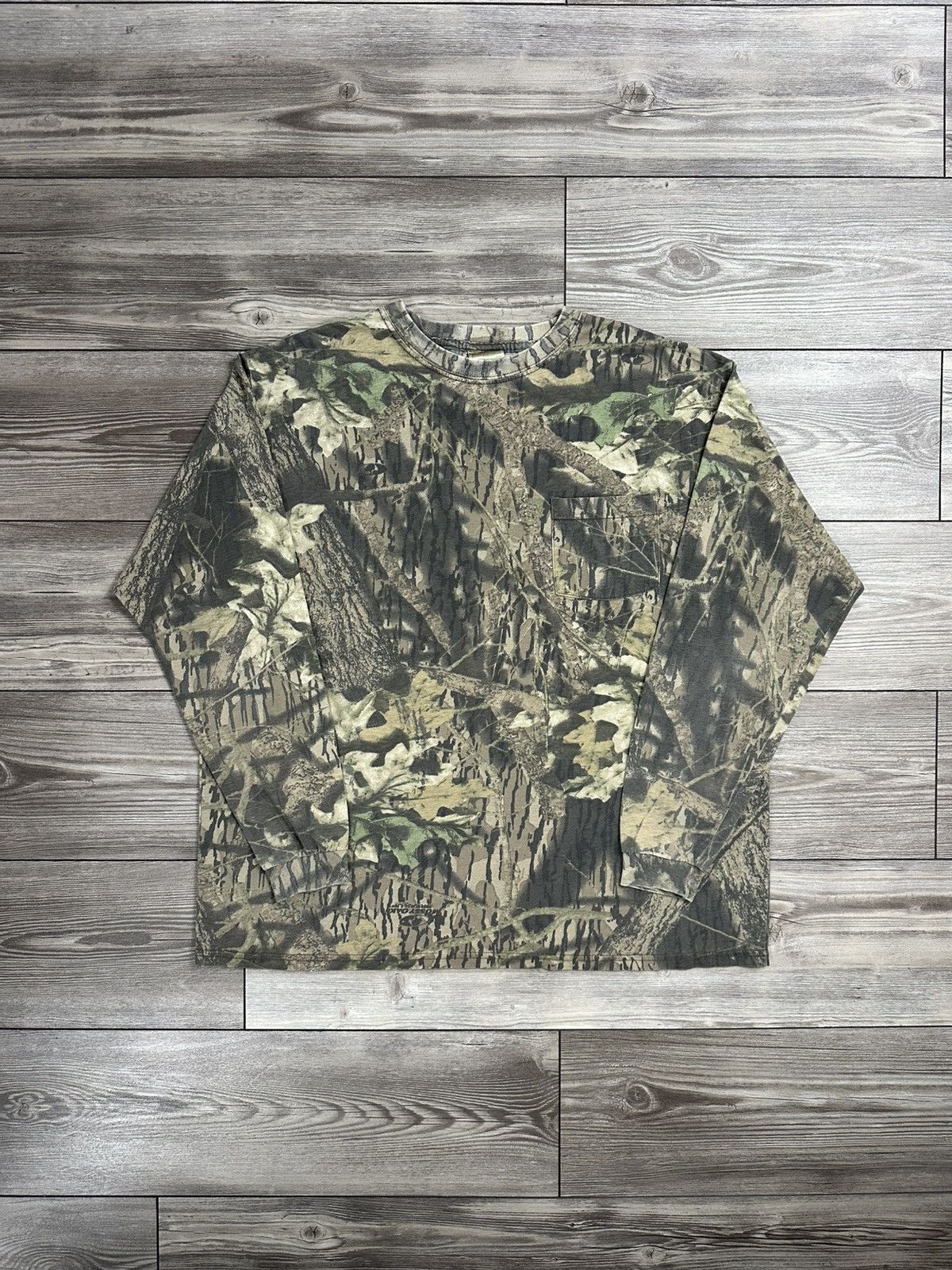 Realtree × Vintage Y2K Mossy Oak Real Tree Camo Pocket Longsleeve Size US XL / EU 56 / 4 - 1 Thumbnail