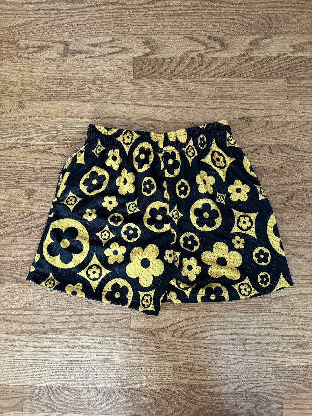Bravest Studios Black/Yellow Louis V Shorts Size US 31 - 2 Thumbnail
