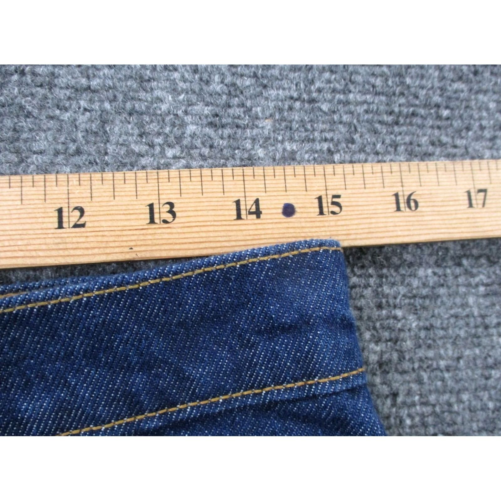 Levi's VINTAGE Levi's Jeans Mens 31 x 34 Blue Denim 505 Regular Fit Straight Red Tab Jeans Mens 31 Blue Denim 505 Regular Straight Red Tab Size US 30 / EU 46 - 7 Thumbnail