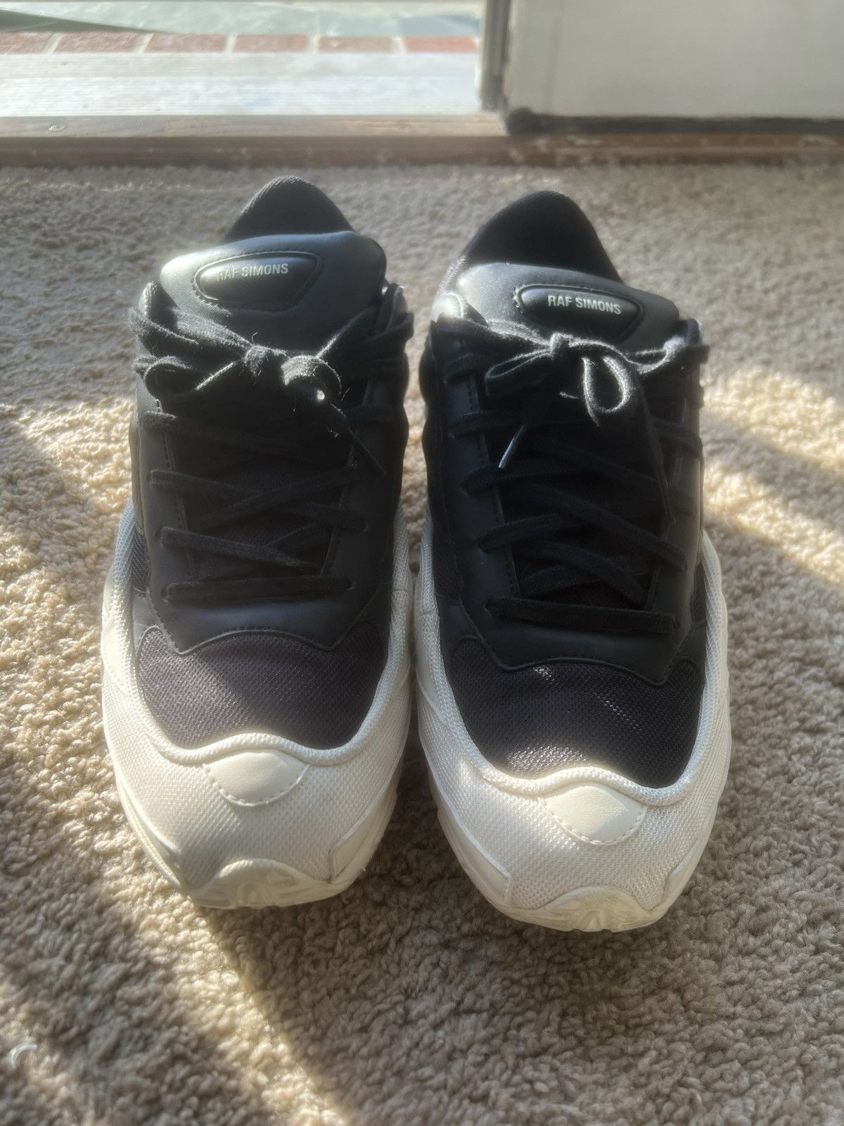 Raf Simons RAF Simons ozweego black/cream Size US 10 / EU 43 - 2 Thumbnail