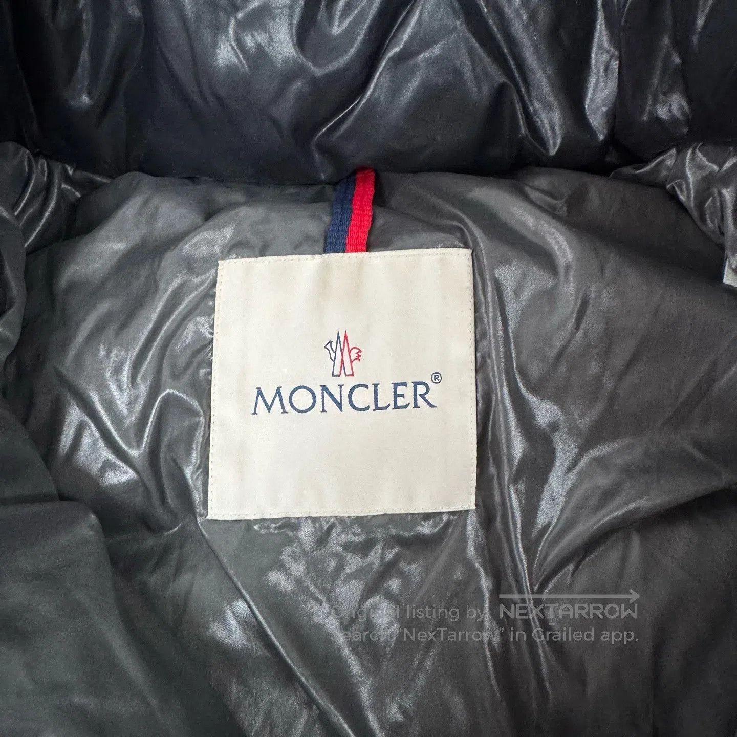 Moncler Moncler Maya Series, Shiny surface; sleeve logo; hooded do Size US S / EU 44-46 / 1 - 5 Thumbnail