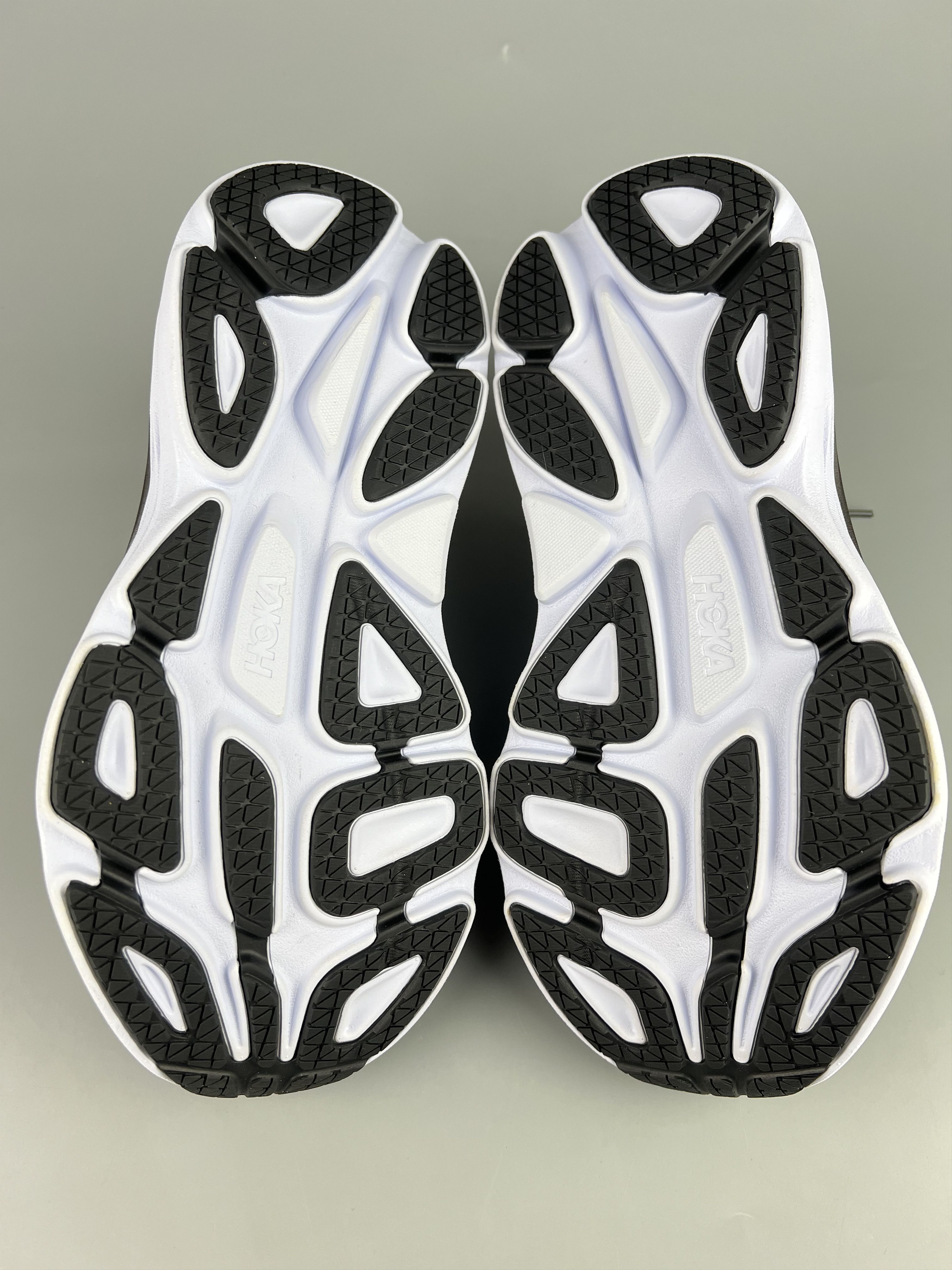 Hoka 8 4E Hoka One One Bondi 8 X-Wide Running Shoes Walking Gym Size US 8 / EU 41 - 7 Thumbnail