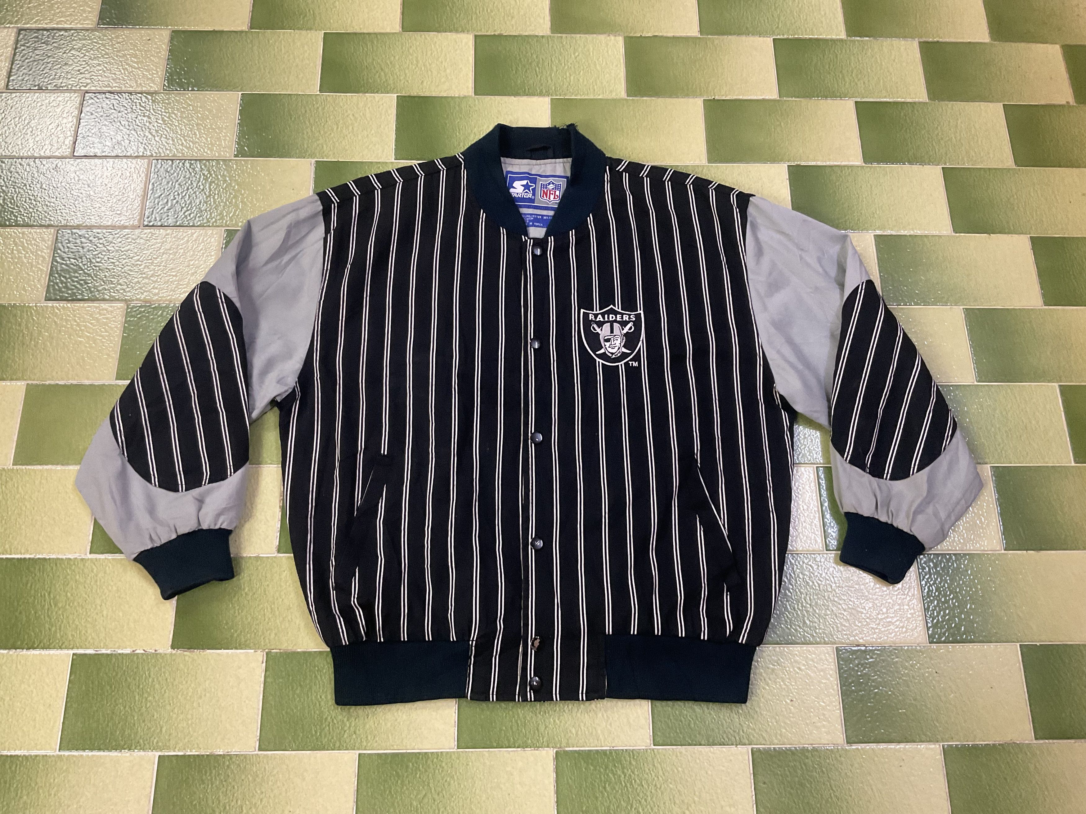NFL Vintage 90s Starter NFL Oakland Raiders Jacket Las Vegas Size US S / EU 44-46 / 1 - 1 Thumbnail
